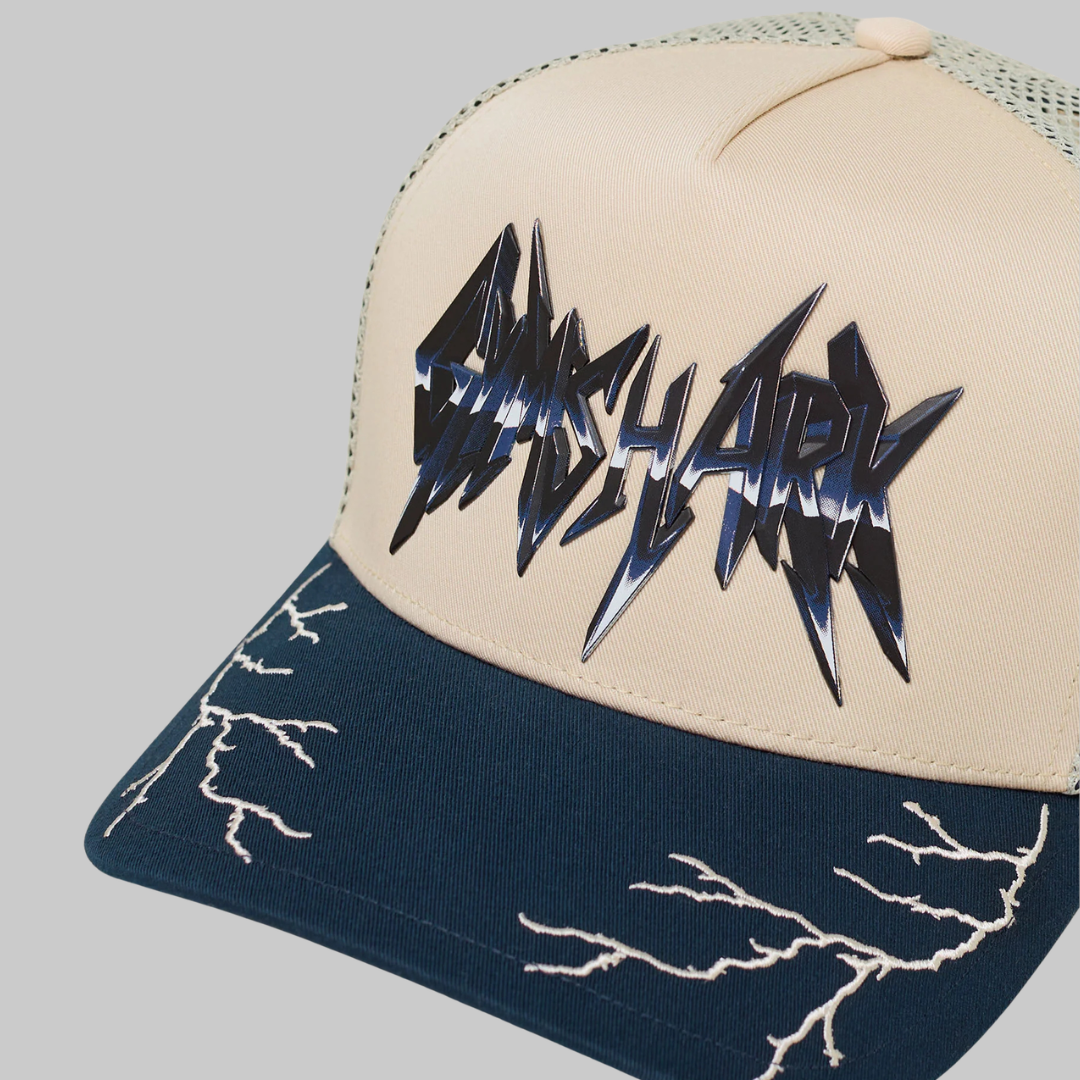 LIGHTNING GRAPHIC TRUCKER CAP