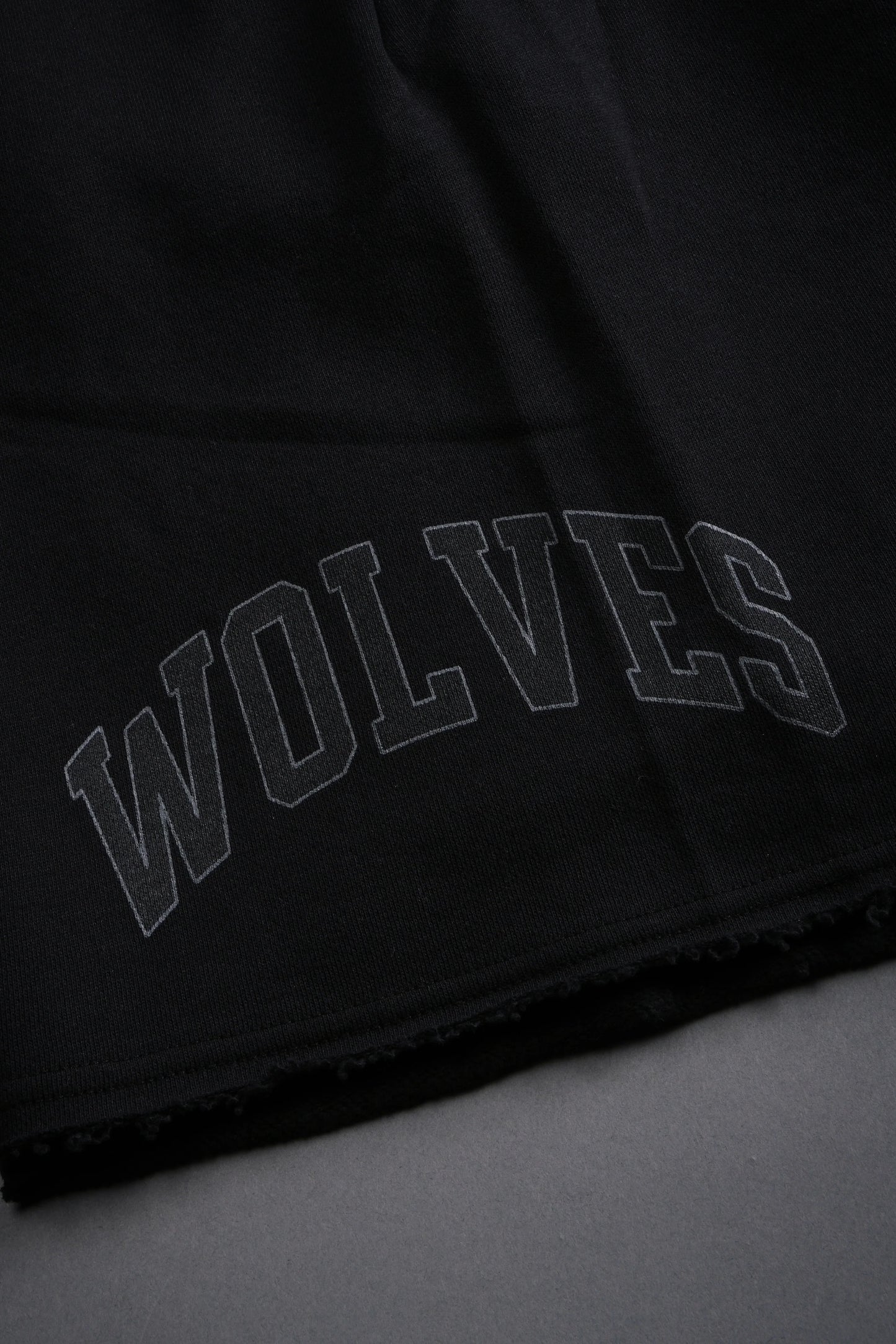 LOYALTY FRVR RAW HEM OVERSIZED SWEAT SHORTS