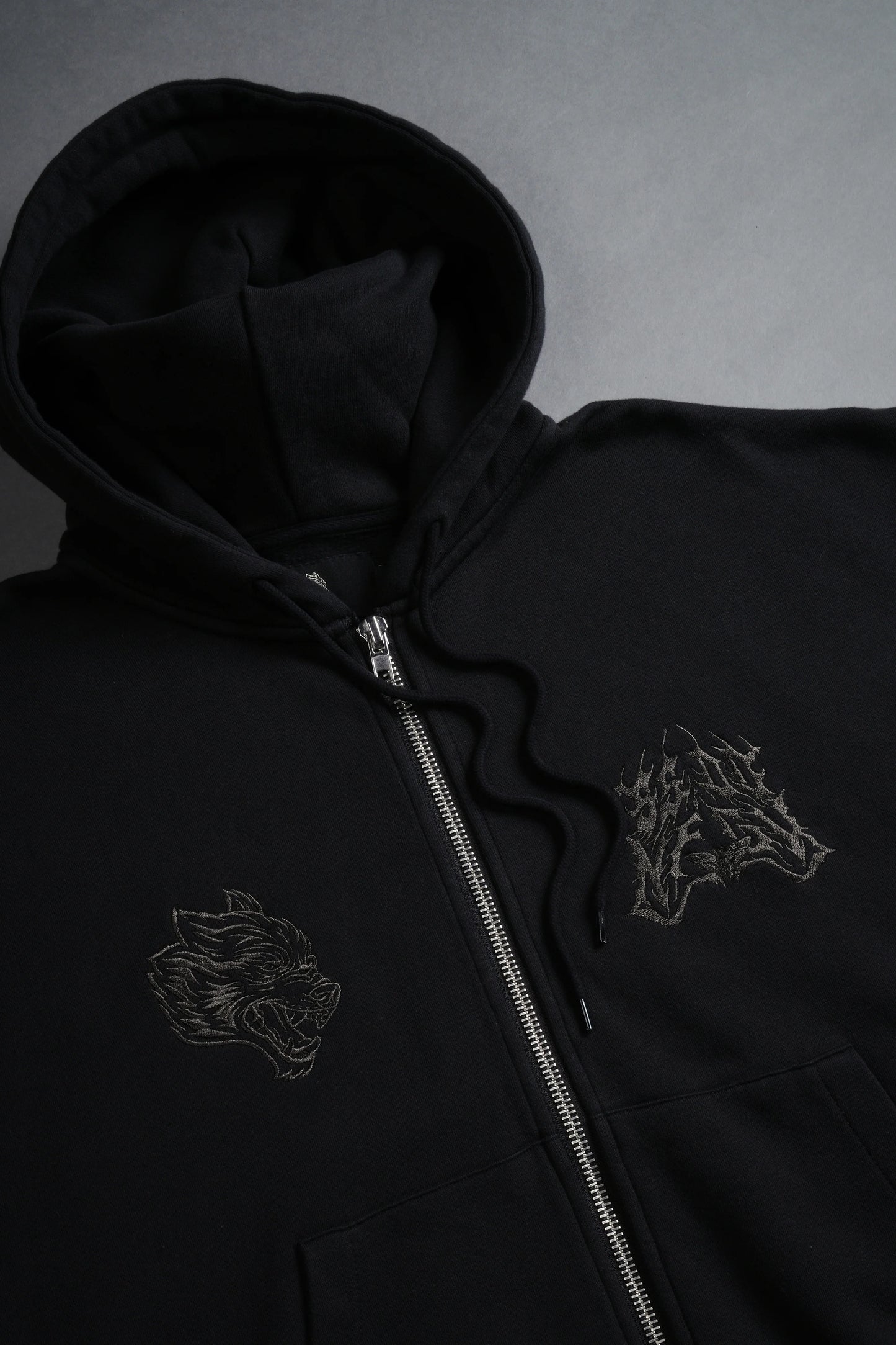 SSDDNFGU MOTH CREED CAP ZIP HOODIE