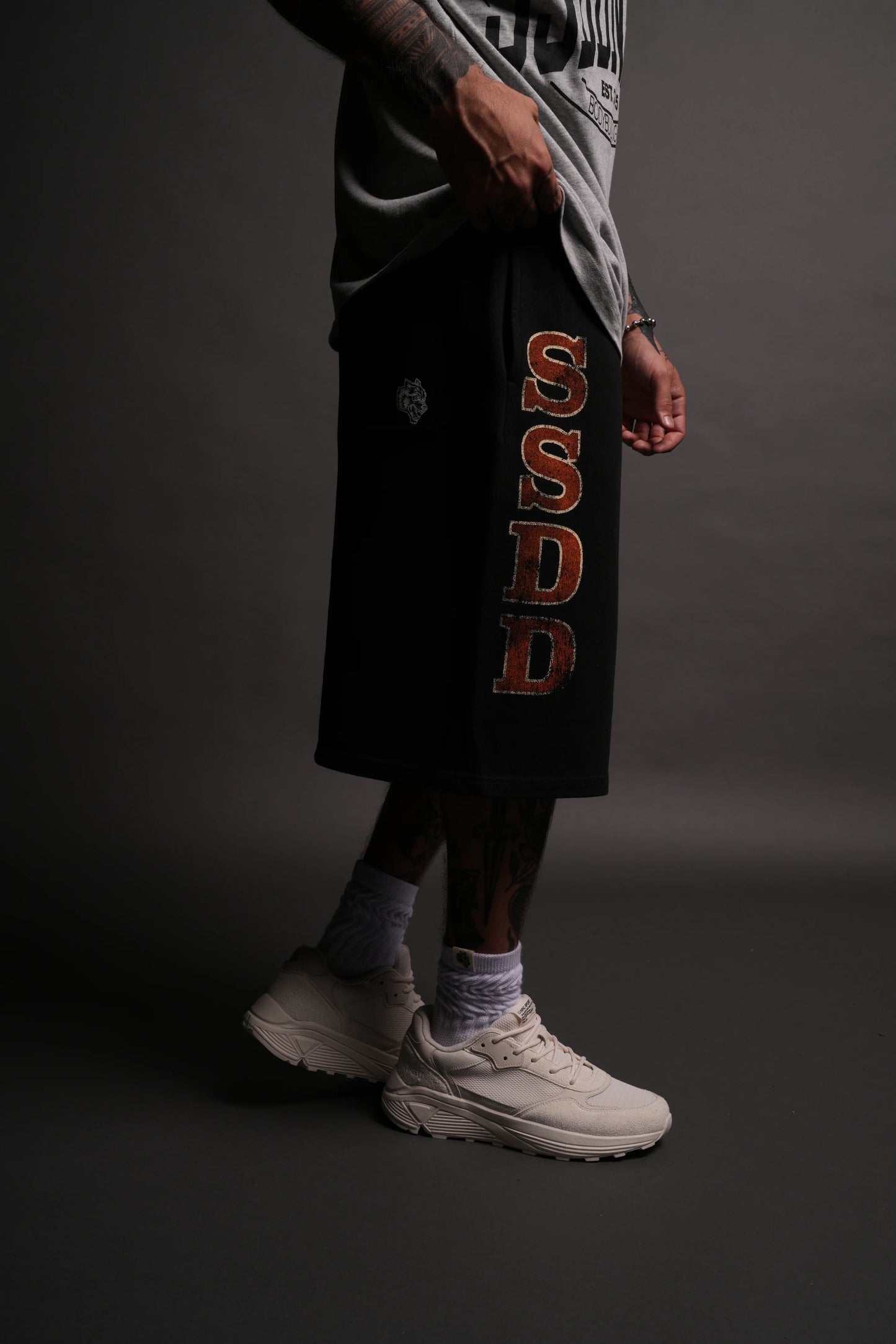 SSDD NFGU GYM OVERSIZED OSIRIS SWEAT SHORTS