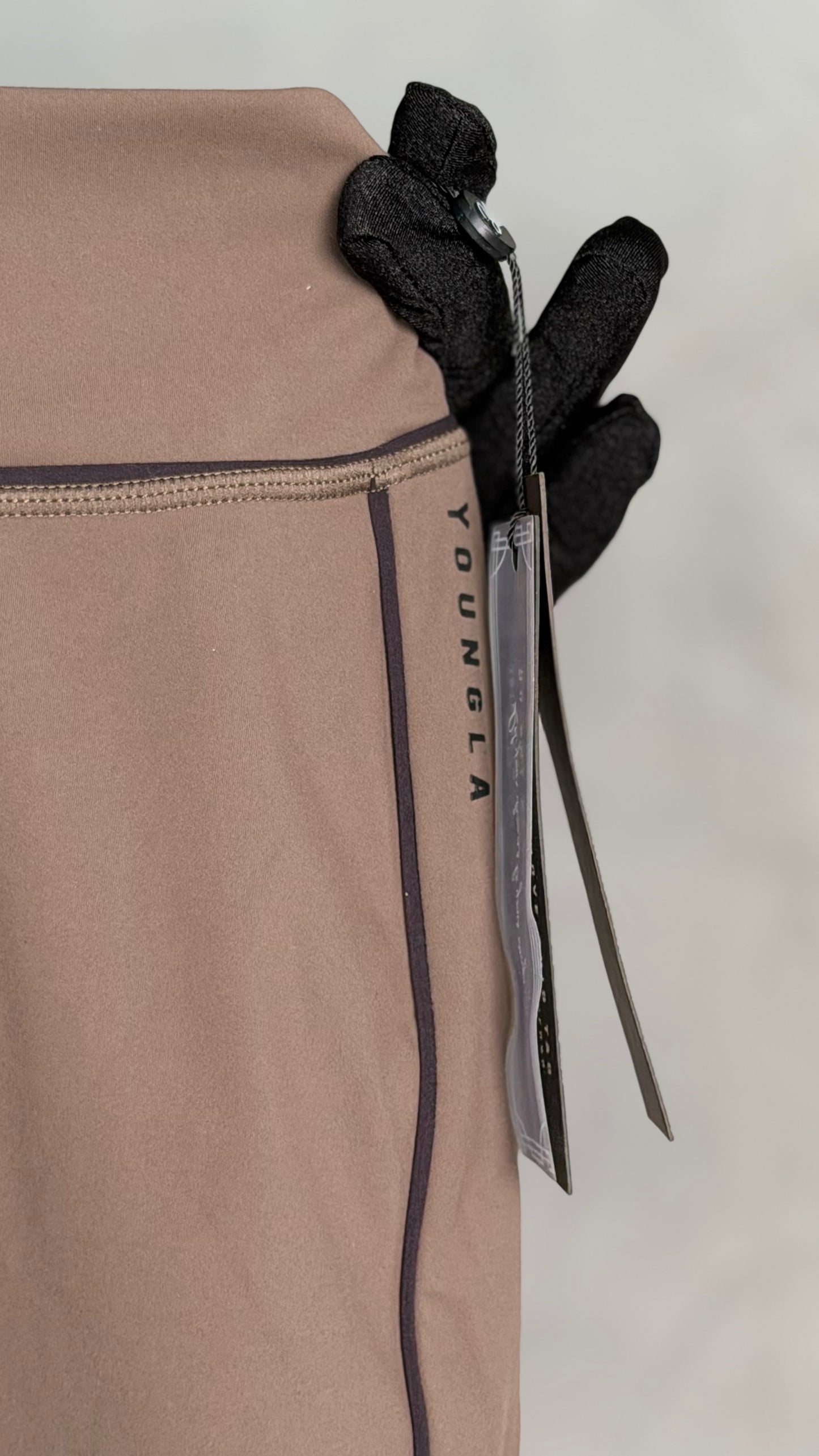 ELEVATE OUTLINE SHORTS 5" #W161