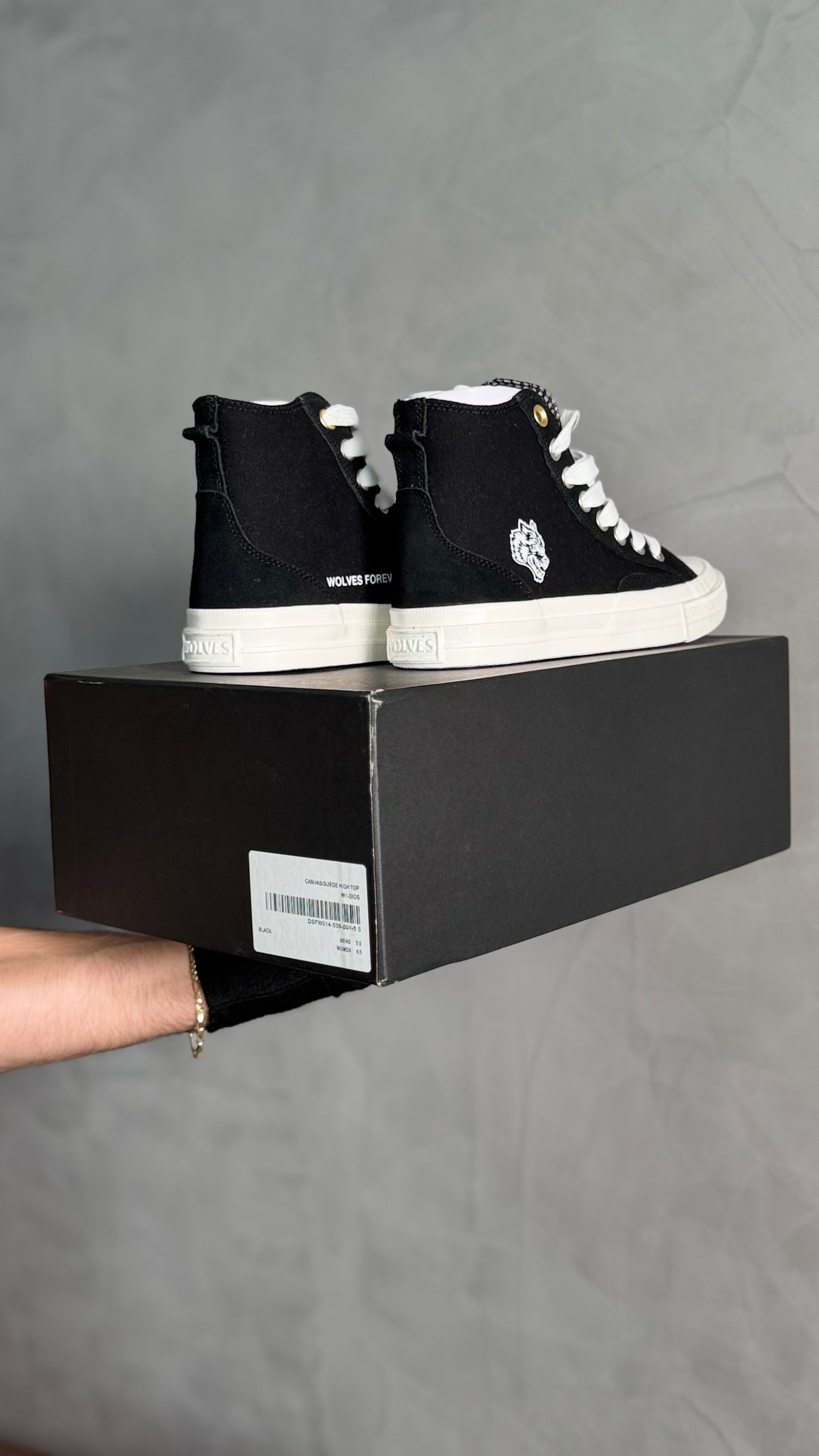 HIGH TOP W1 DIOS SHOES