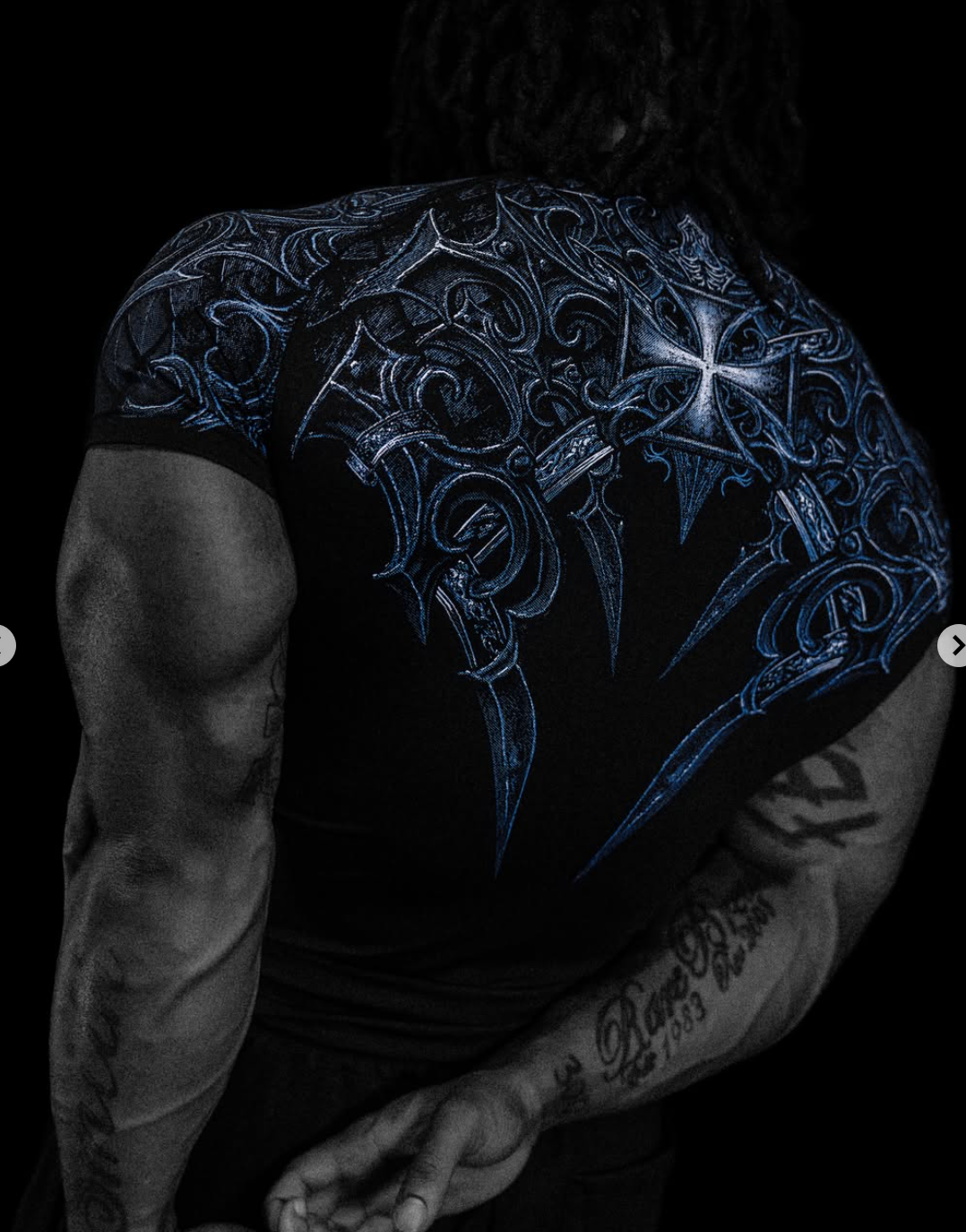 VOID TECH™ ARMORED SHORT SLEEVE COMPRESSION