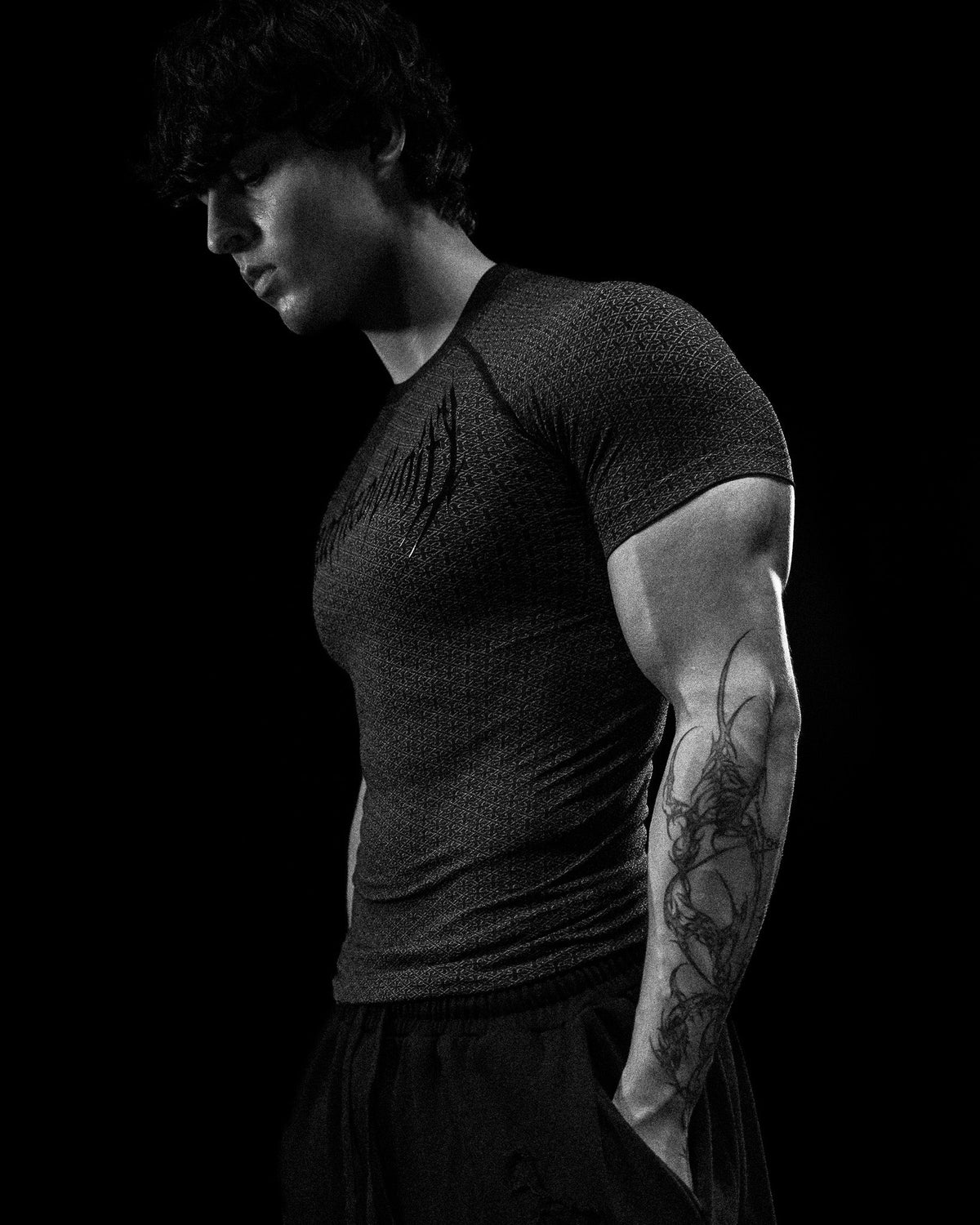 DOOM TECH™ ARMORED VENOM TEXTURE SHORT SLEEVE COMPRESSION (AUG)