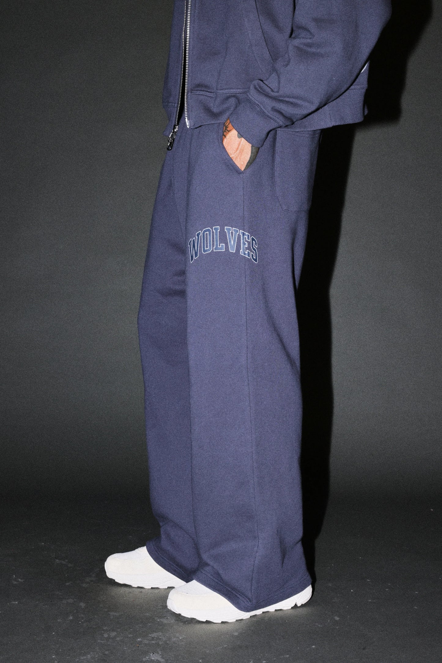 LOYALTY FRVR LENNOX SWEAT PANTS