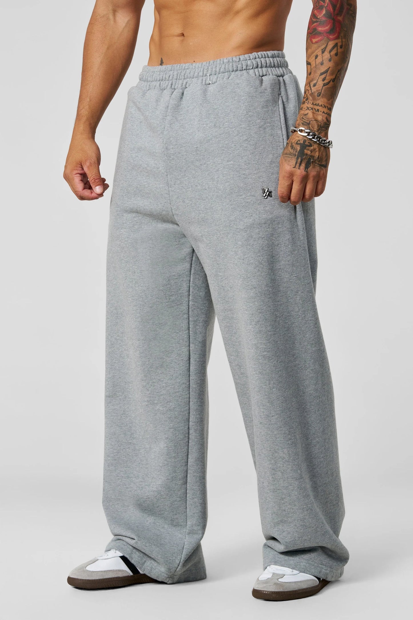 ELEVATED ESSENTIALS - BAGGY SWEATS #2067