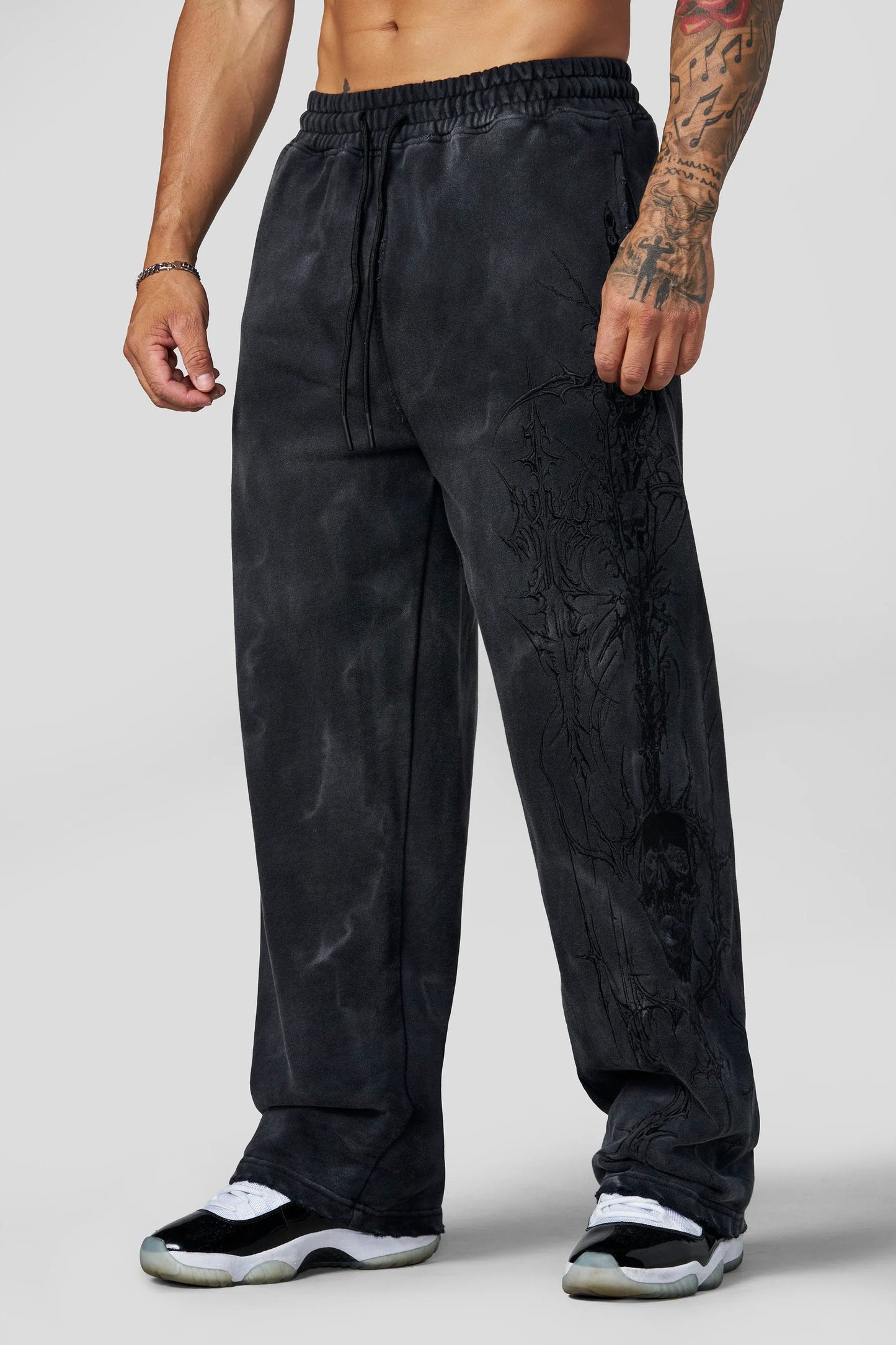 ETERNAL EMBROIDERED SWEATS #2122