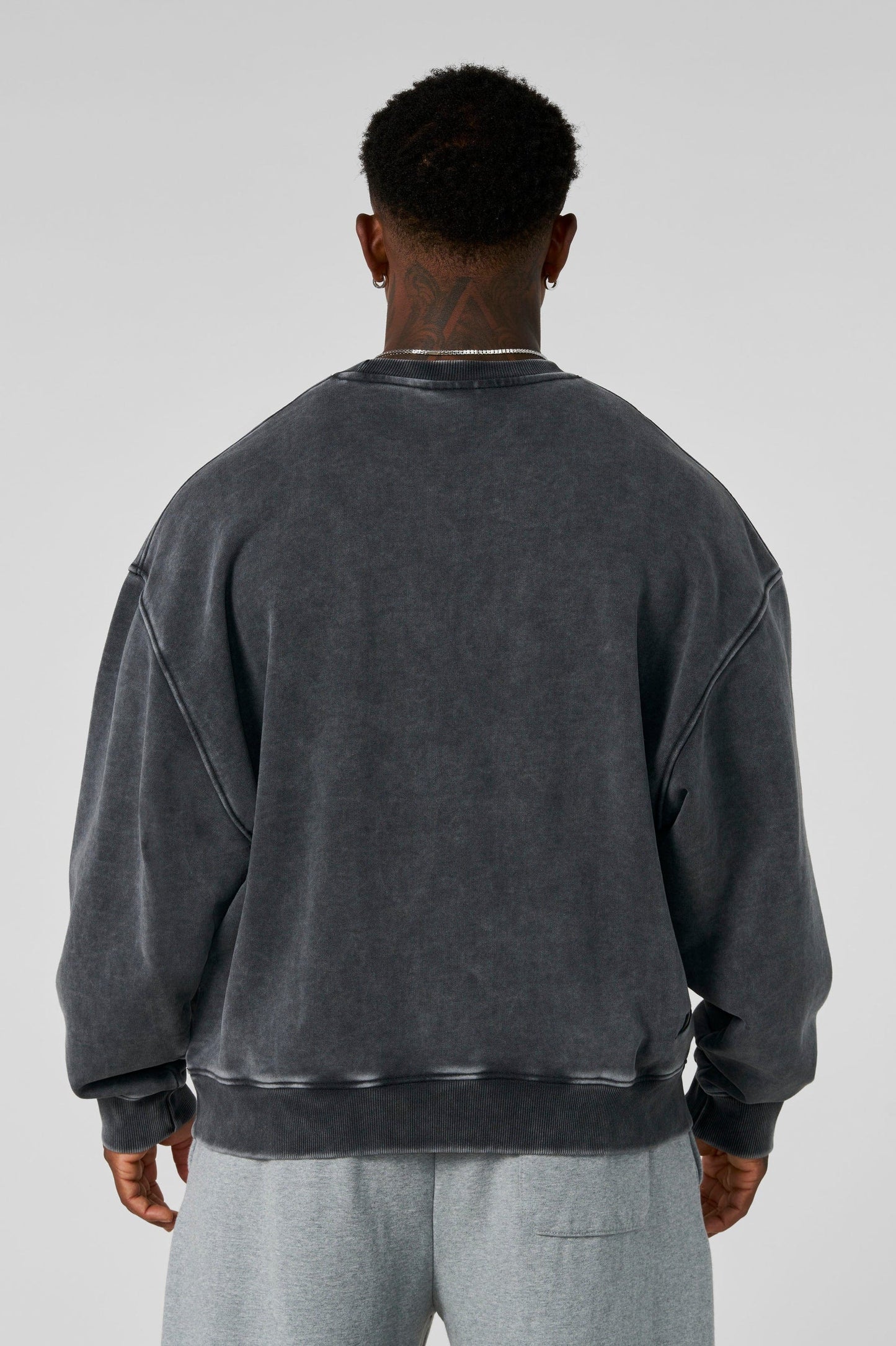 ELEVATED ESSENTIALS - CREWNECK #5095