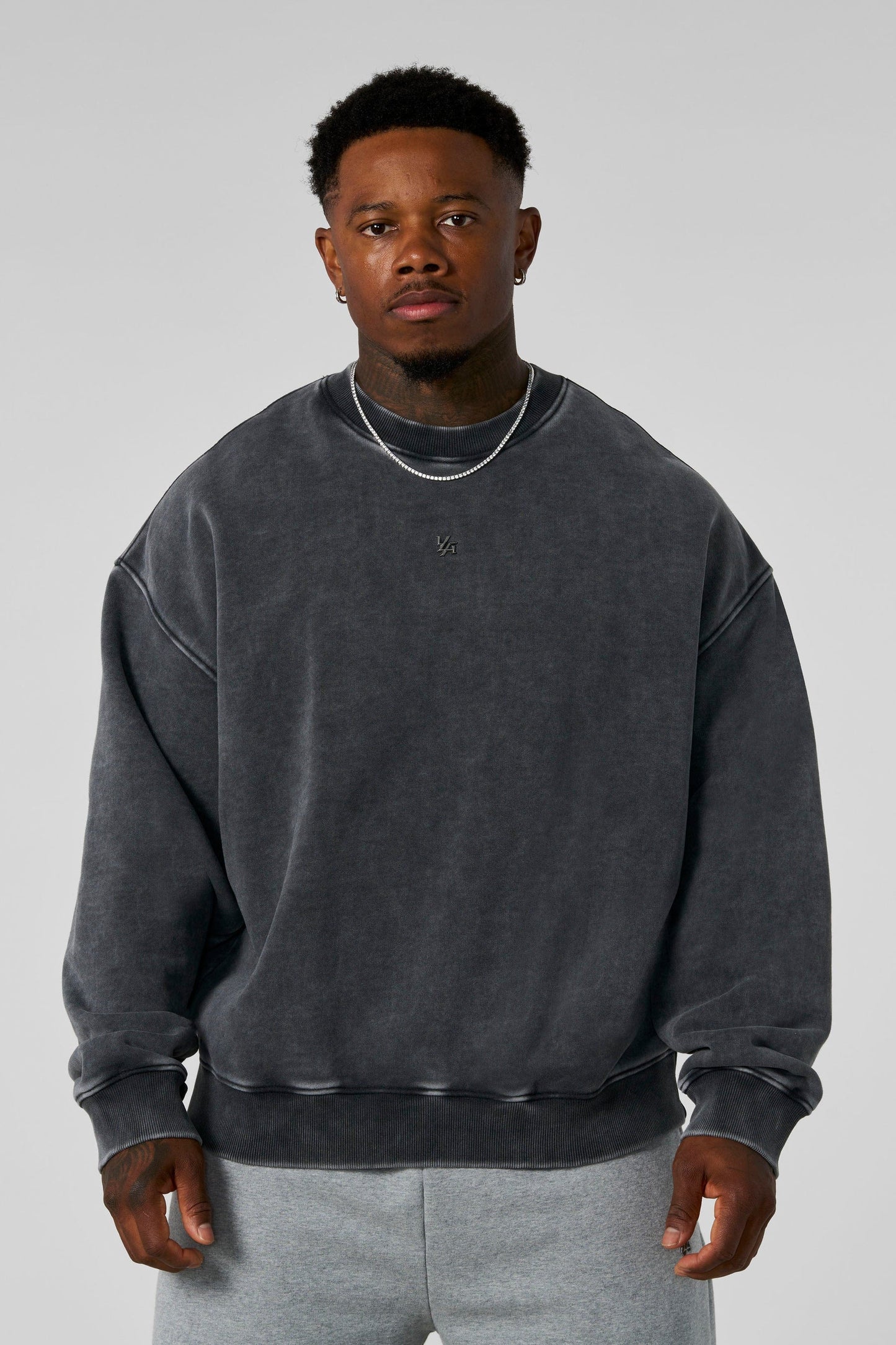 ELEVATED ESSENTIALS - CREWNECK #5095