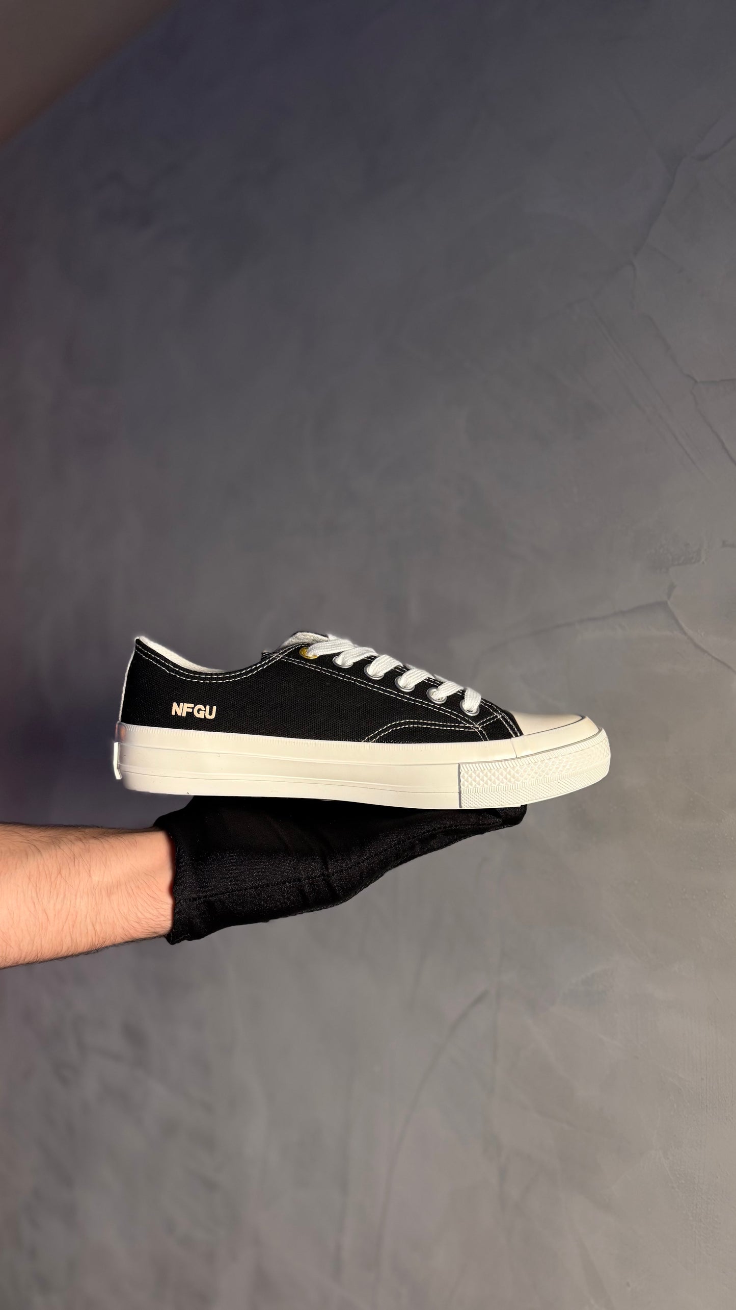 WALK W1 DIOS SHOES LOW TOP