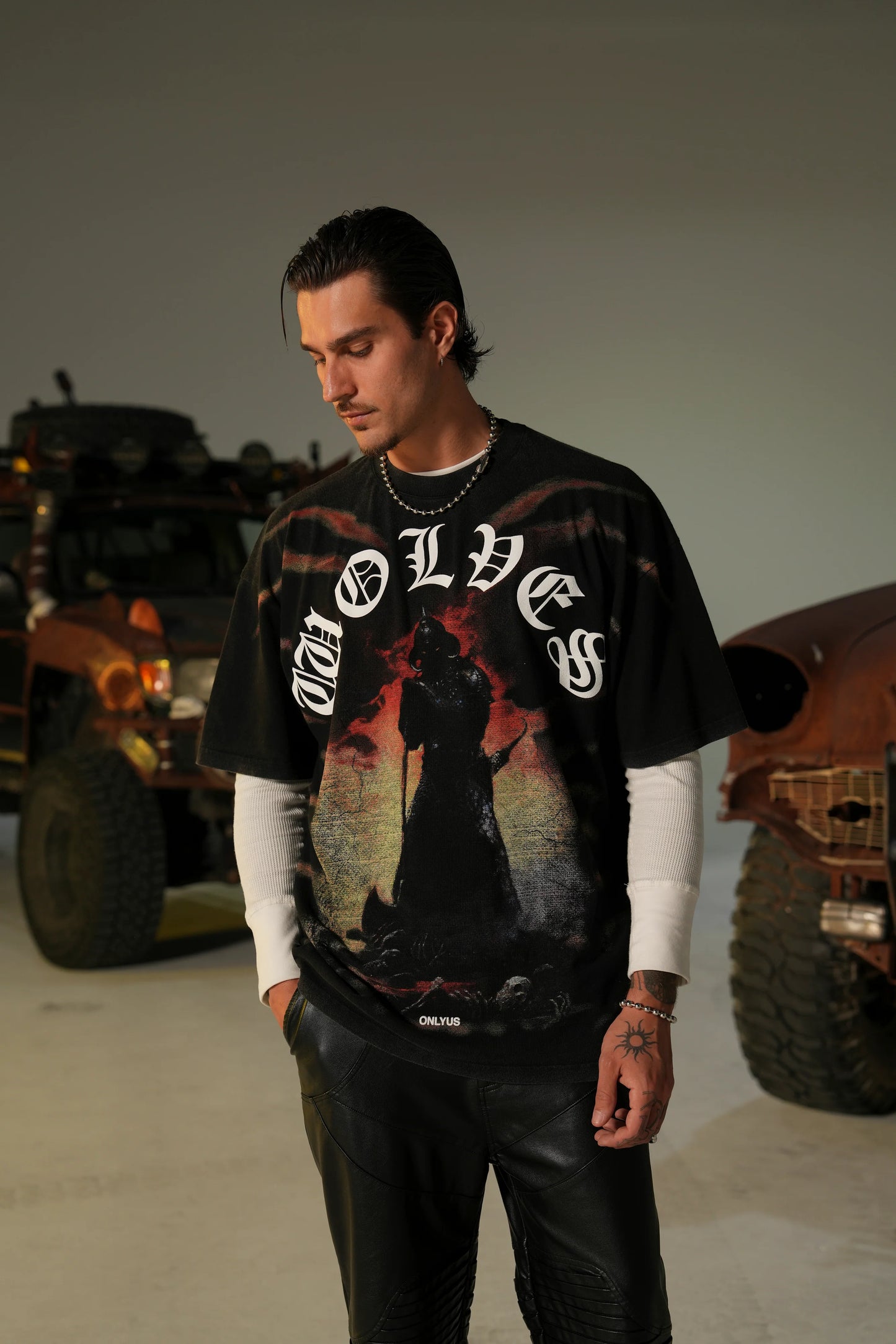 CONQUER "PREMIUM" OVERSIZED TEE
