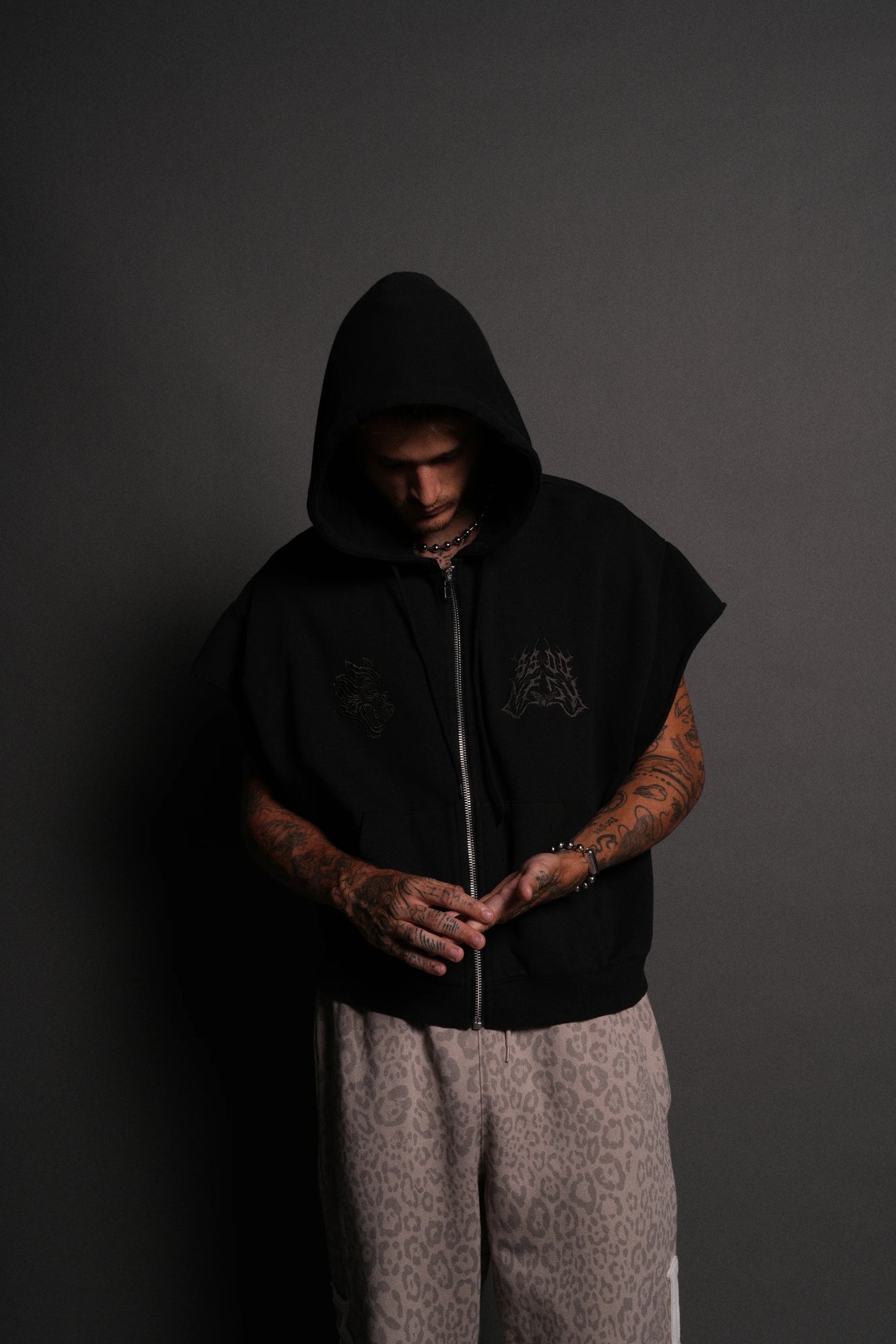 SSDDNFGU MOTH CREED CAP ZIP HOODIE