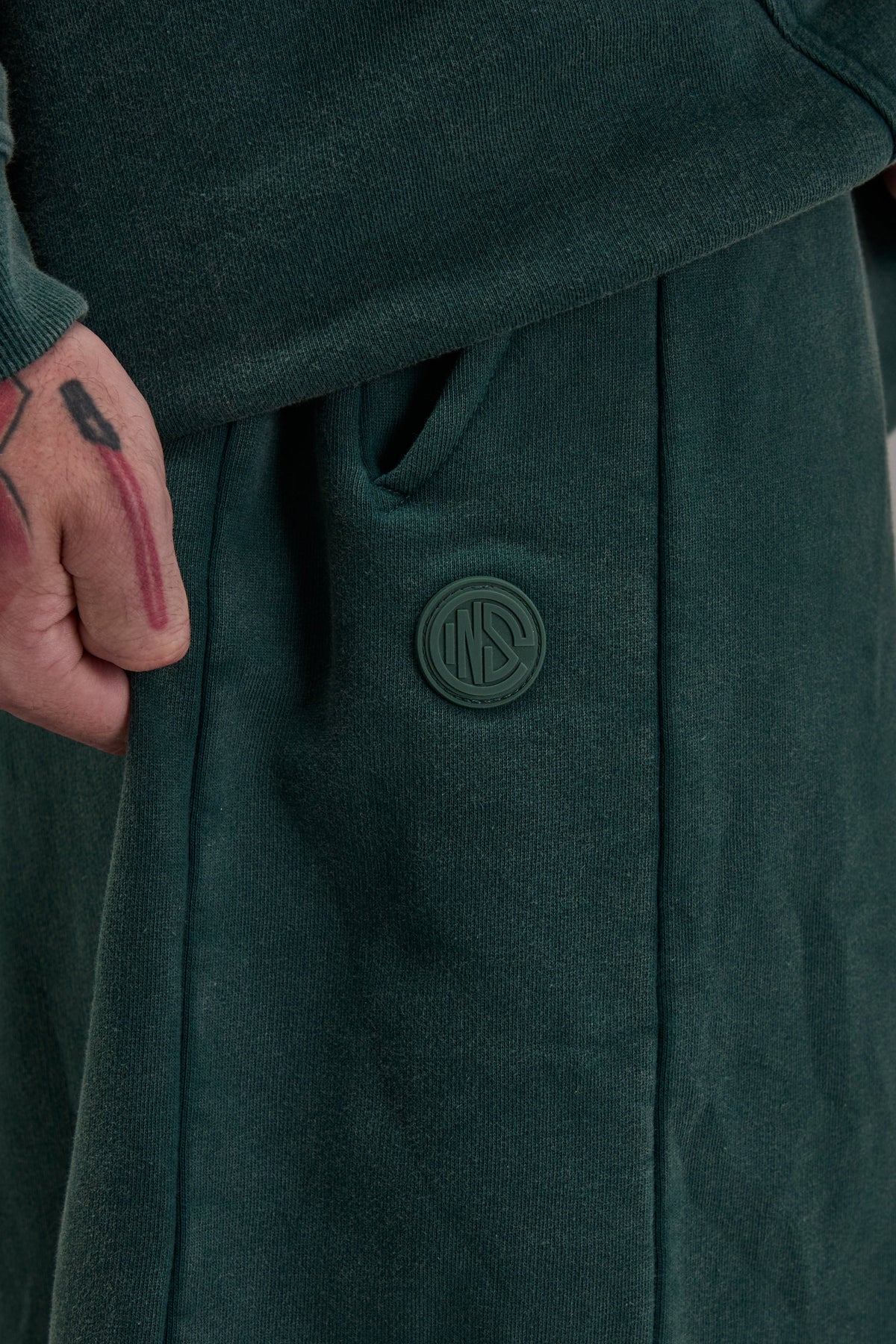 HEAVYWEIGHT SWEATPANTS