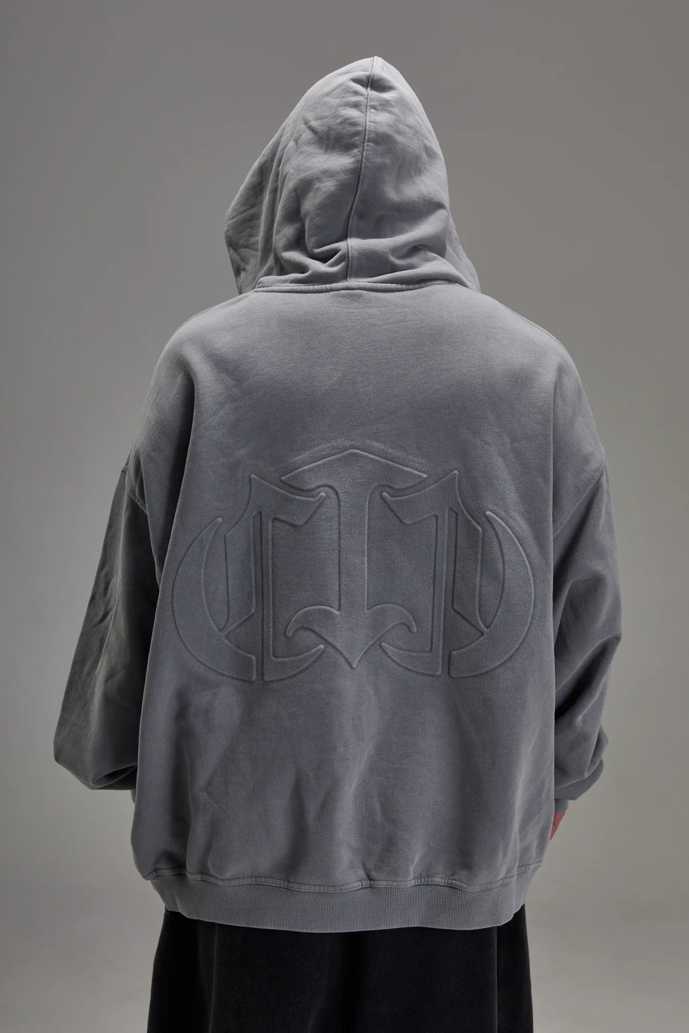 EMBOSSED HEAVYWEIGHT ZIP-UP