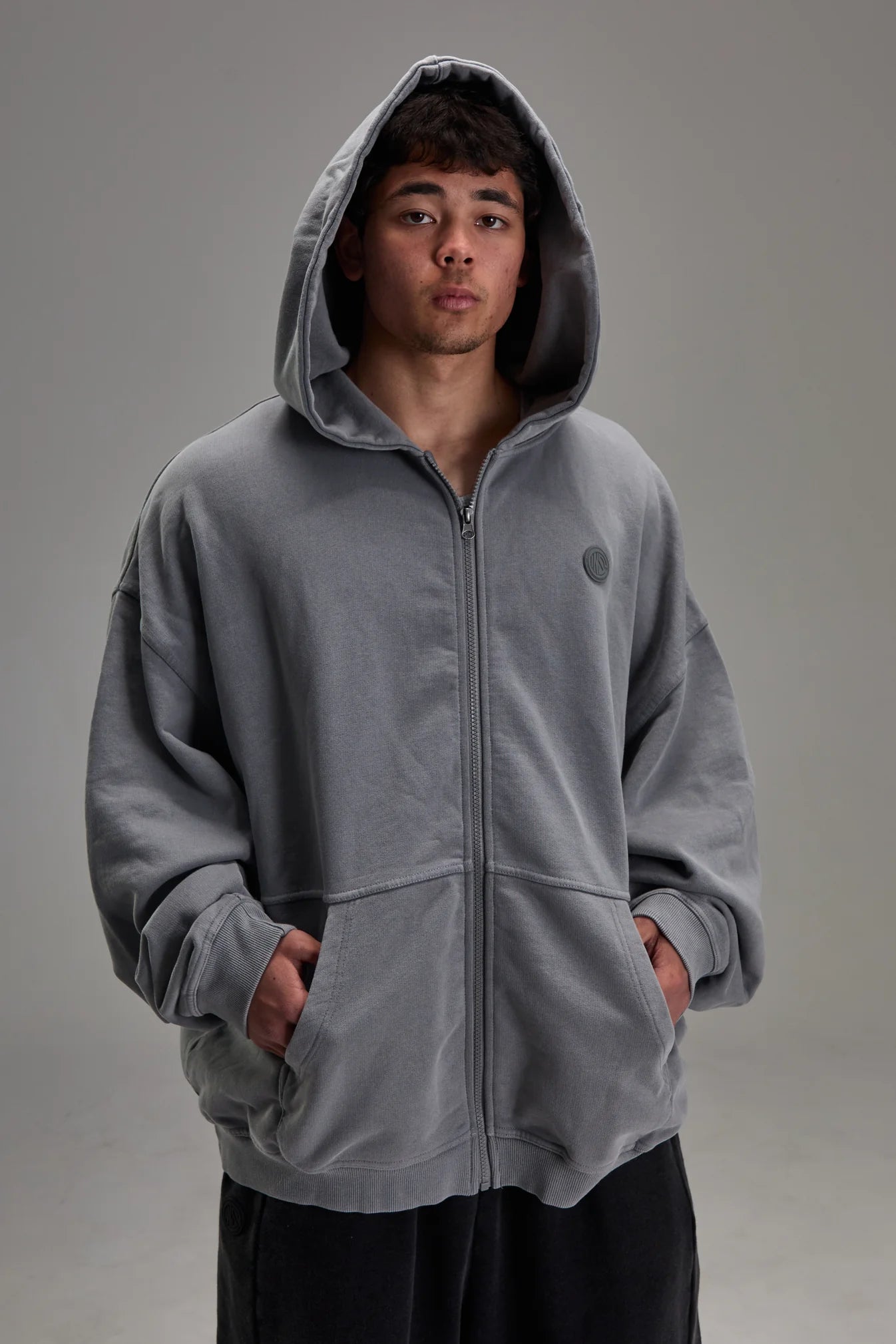 EMBOSSED HEAVYWEIGHT ZIP-UP