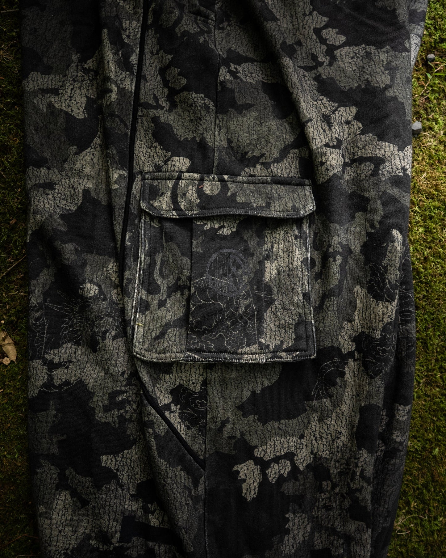 CAMO PARACHUTE PANTS