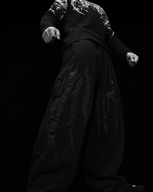 DESTROYED BANANA SHAPE SWEATPANTS