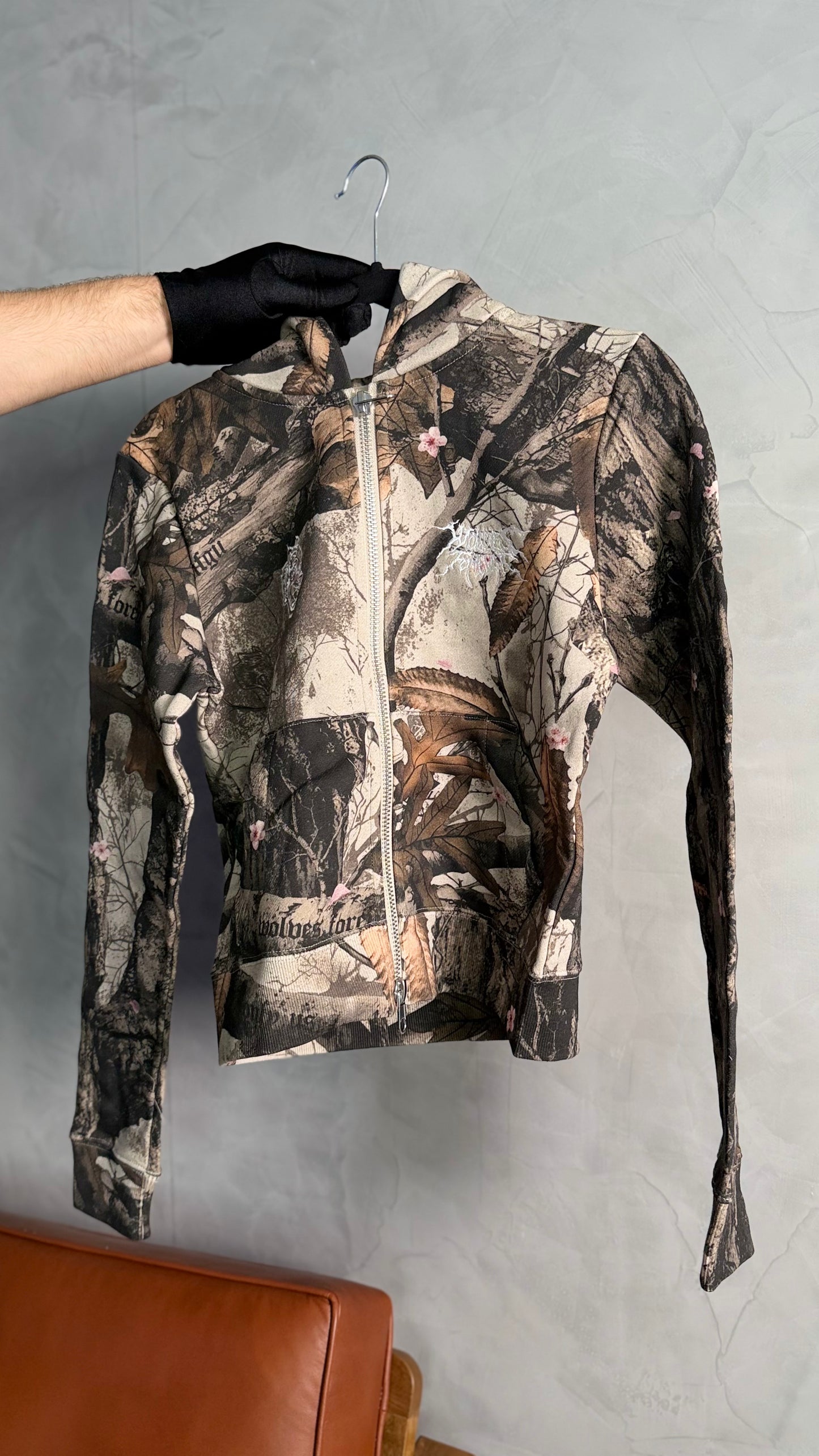 MOTH KANJI IRIS ZIP-UP HOODIE