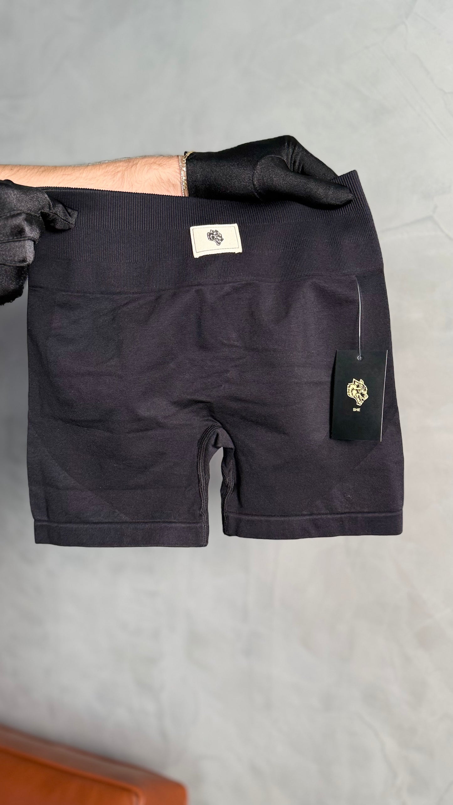 LOBOS SEAMLESS EVERSON TRAINING SHORTS