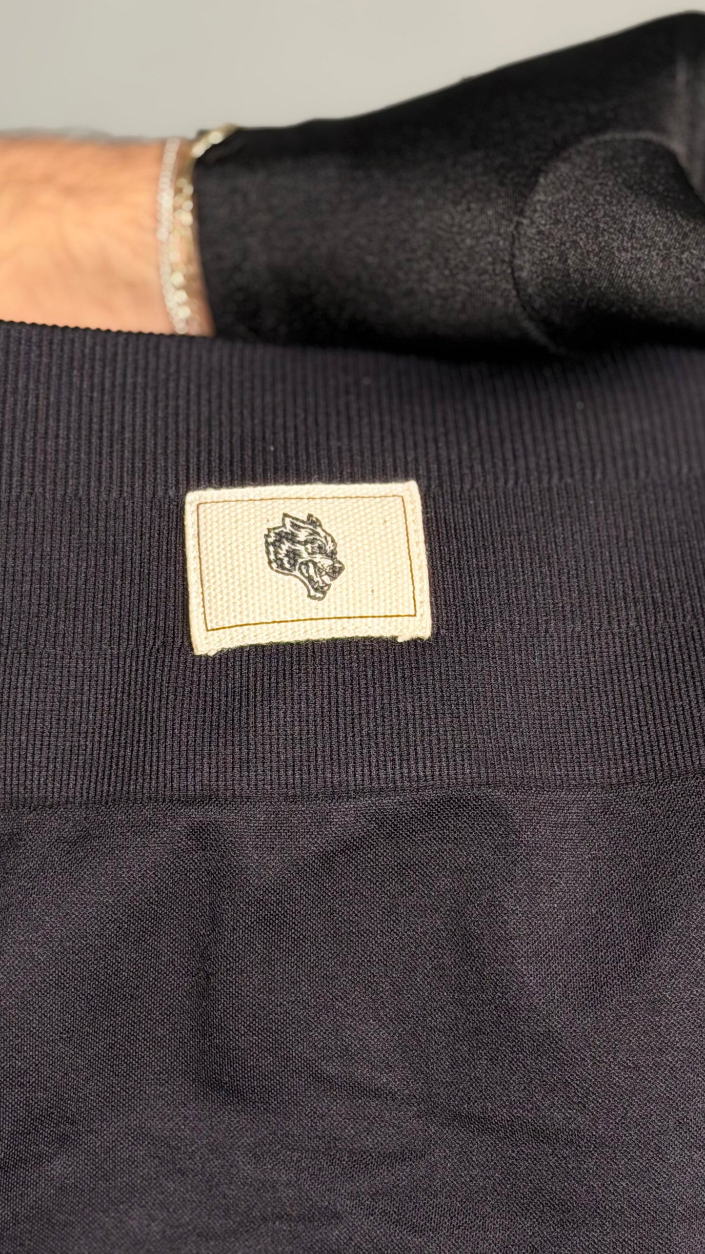 LOBOS SEAMLESS EVERSON TRAINING SHORTS