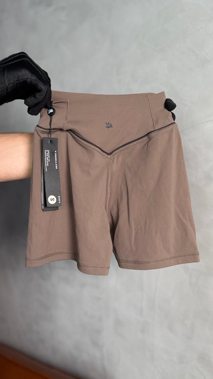 ELEVATE OUTLINE SHORTS 5" #W161