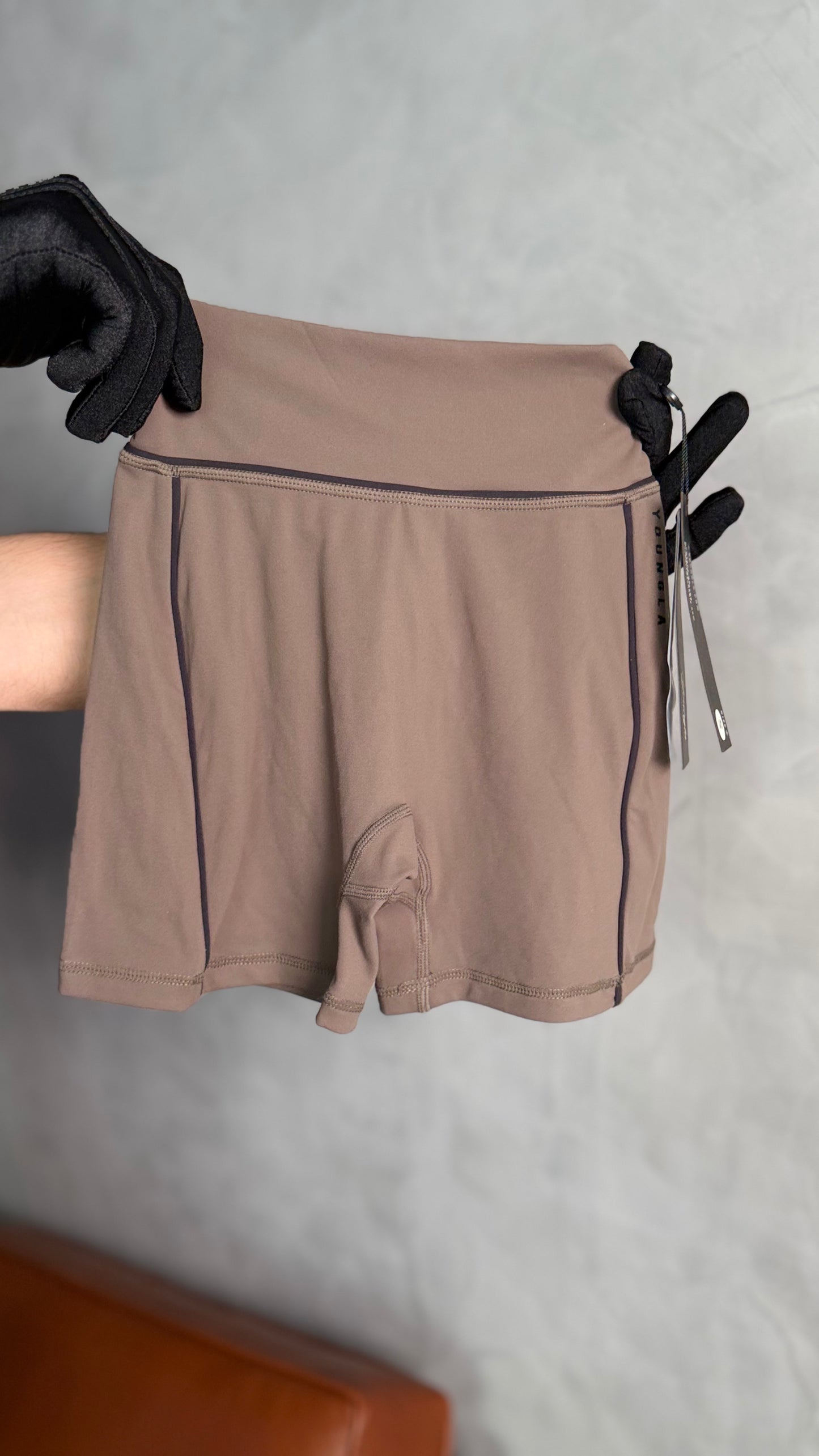 ELEVATE OUTLINE SHORTS 5" #W161