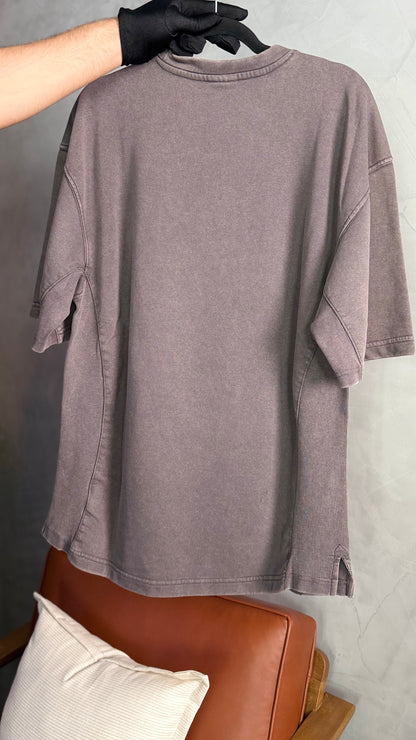 POWER WASHED SHORT SLEEVE CREW *CON DETALLE*