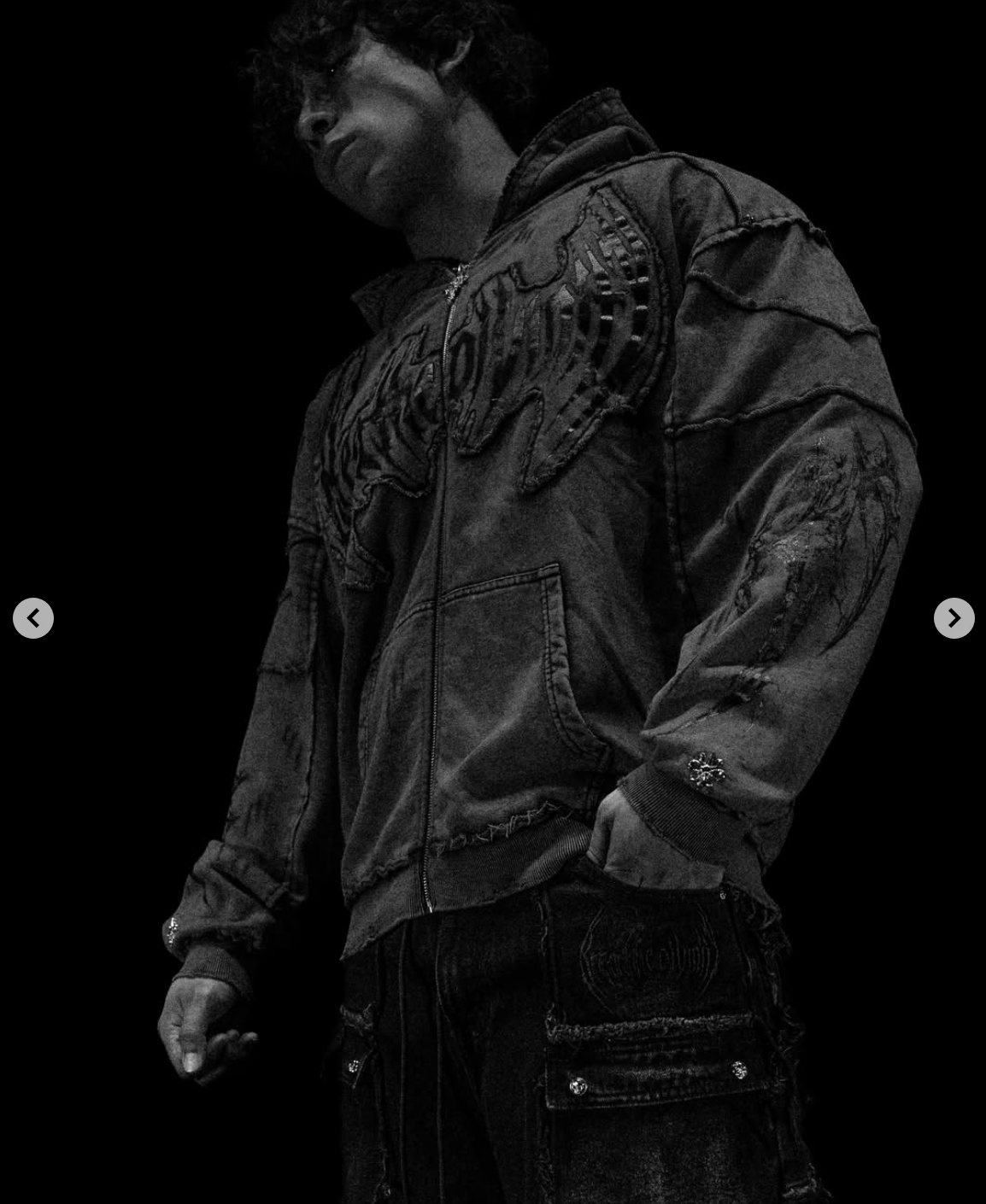 RUINED OVERSIZED ZIP-UP HOODIE