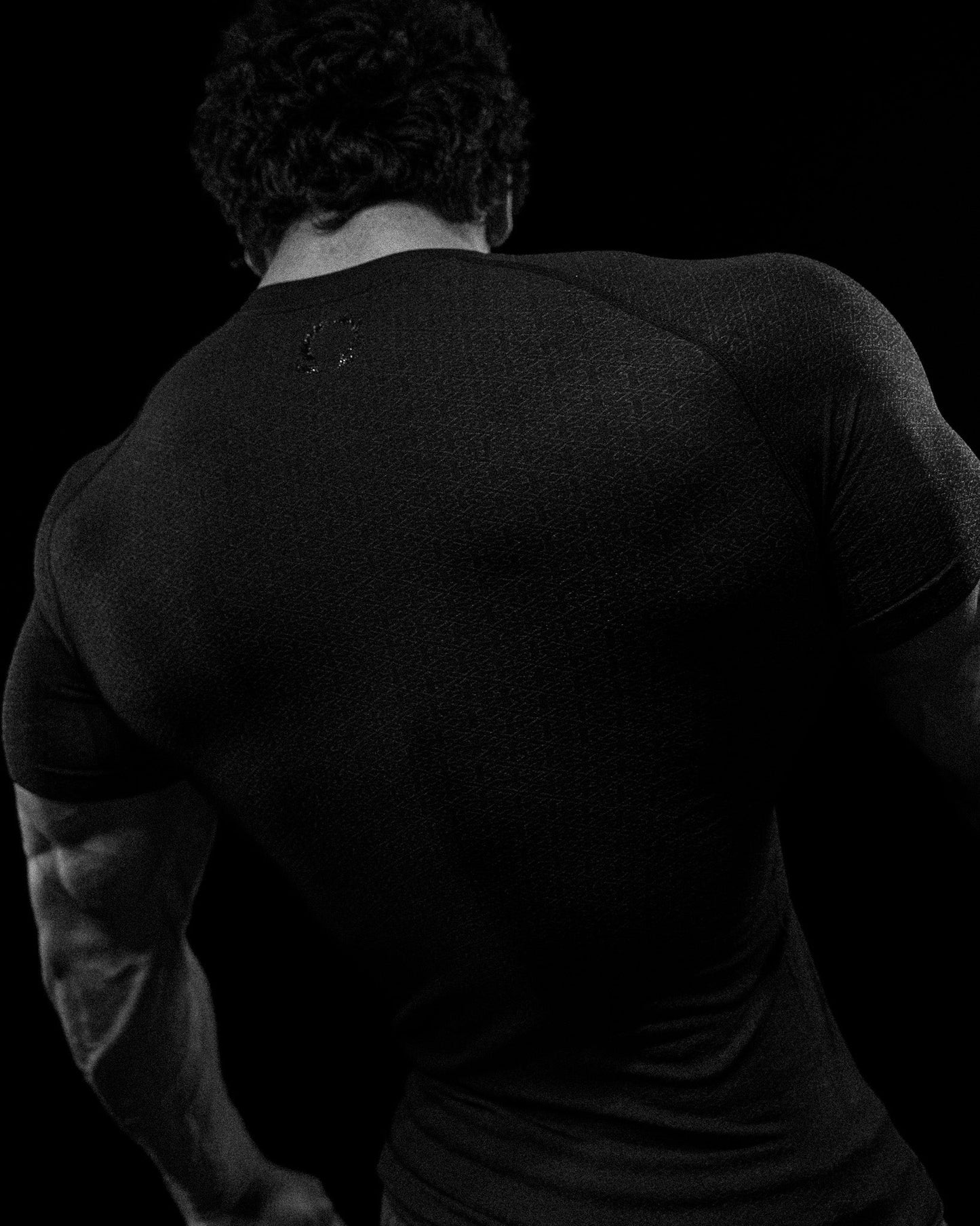 DOOM TECH™ ARMORED VENOM TEXTURE SHORT SLEEVE COMPRESSION (AUG)