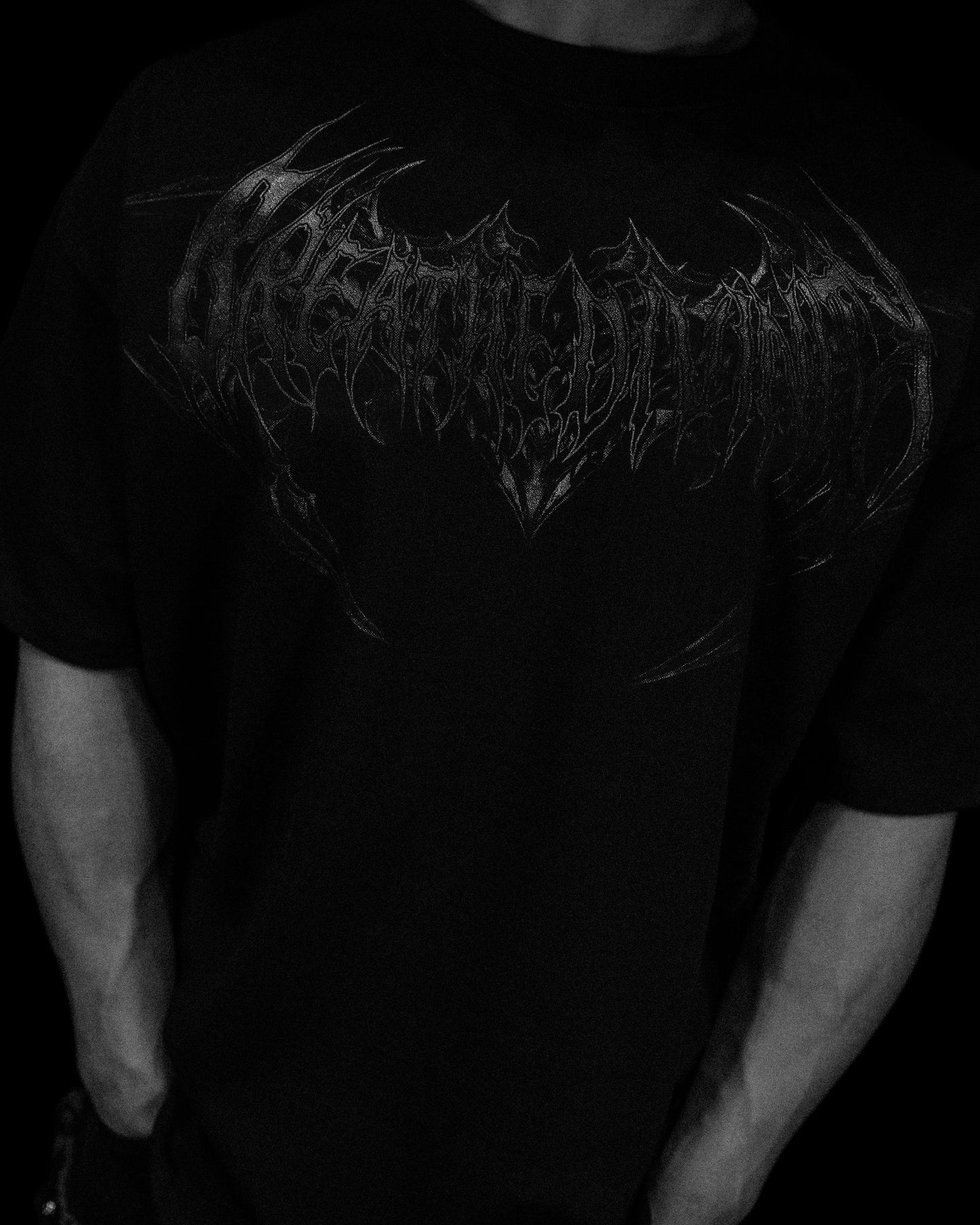 SHADOW MONARCH OVERSIZED T-SHIRT