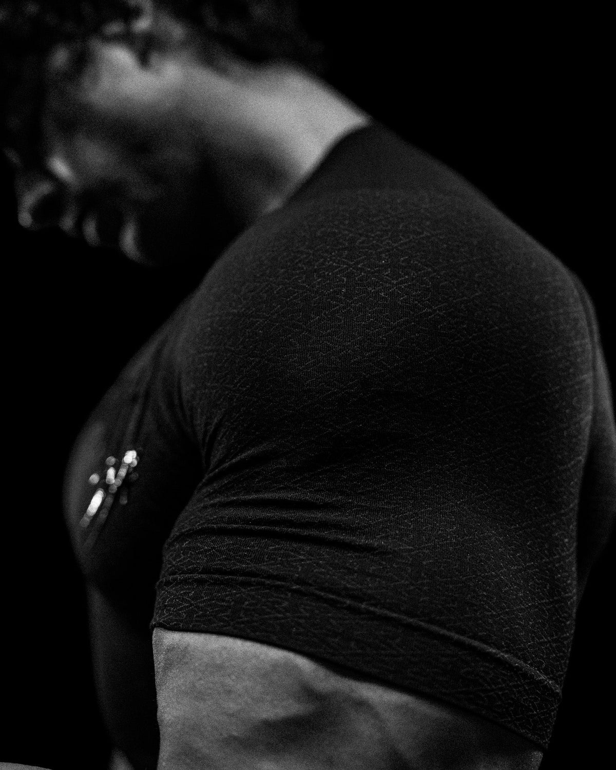 DOOM TECH™ ARMORED VENOM TEXTURE SHORT SLEEVE COMPRESSION (AUG)