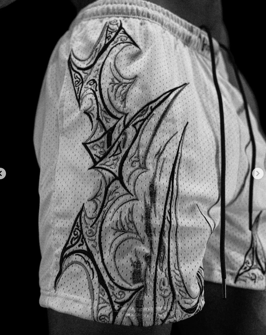SKELETAL EMBROIDERED BODYBUILDING MESH SHORTS