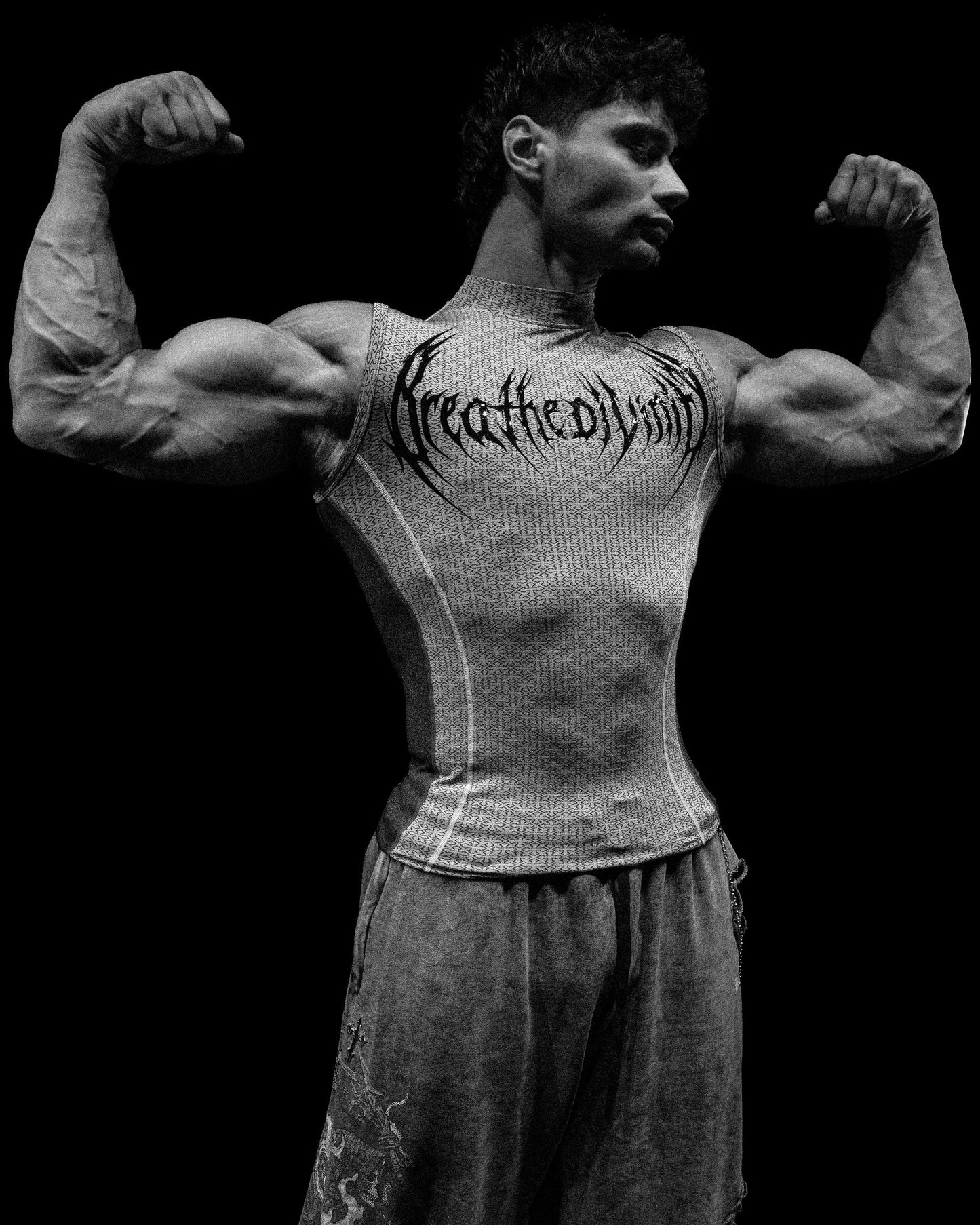 DOOM TECH™ ARMORED CUT-OFF COMPRESSION