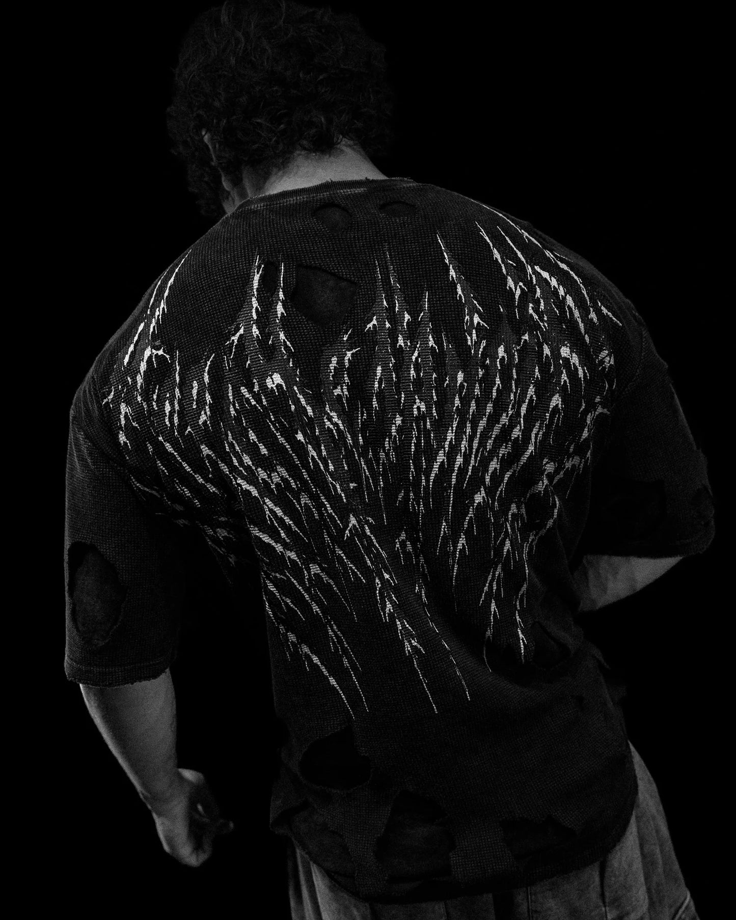 TARNISHED DESTROYED OVERSIZED T-SHIRT (AUG)
