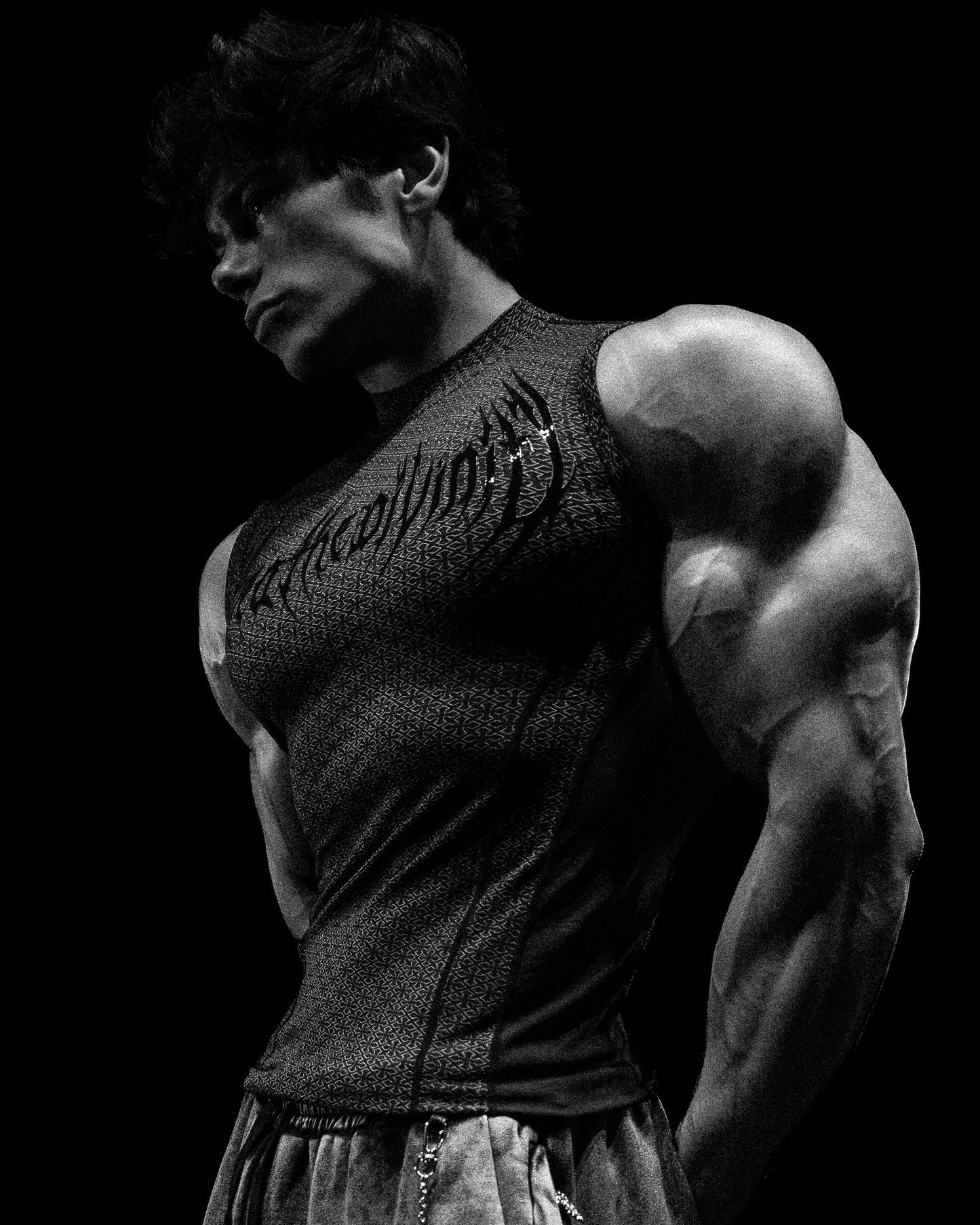 DOOM TECH™ ARMORED CUT-OFF COMPRESSION