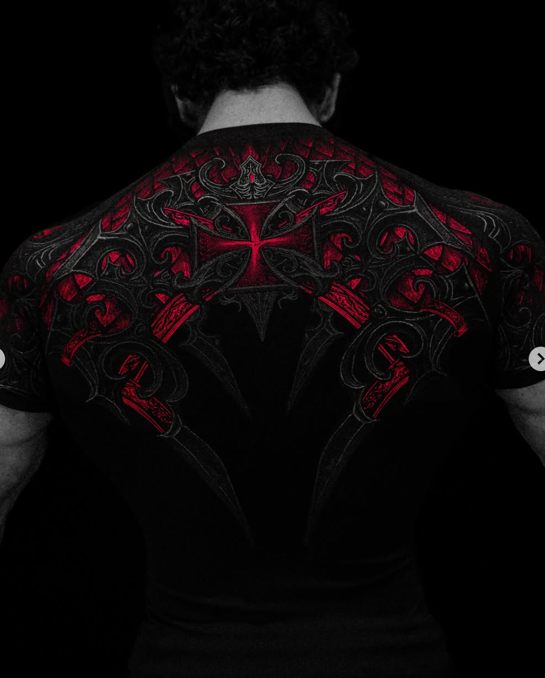 VOID TECH™ ARMORED SHORT SLEEVE COMPRESSION