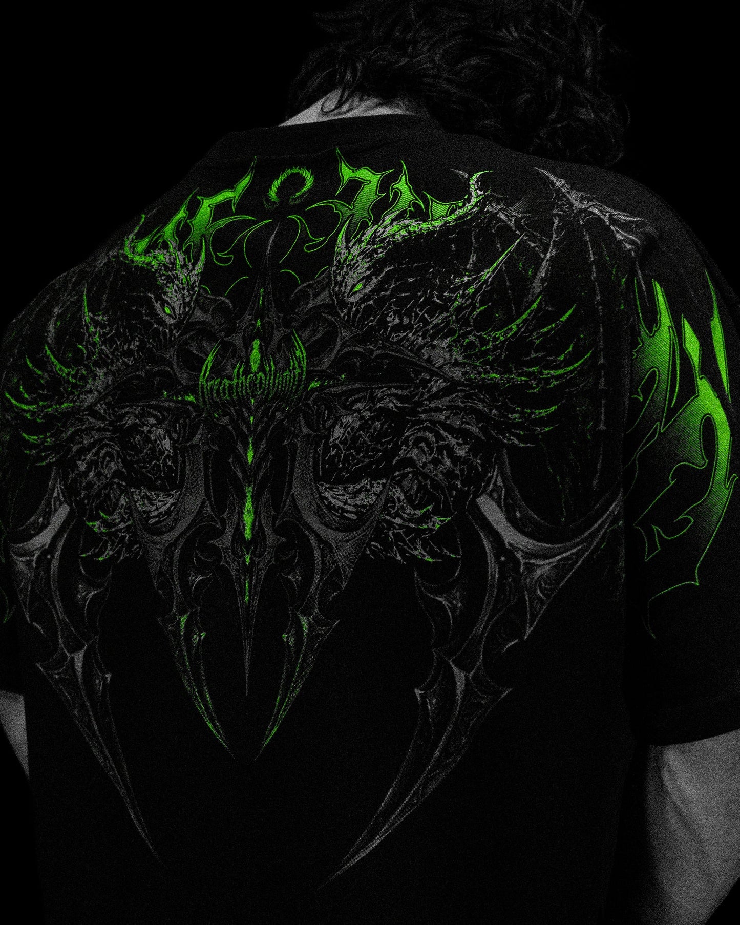 SHADOW MONARCH OVERSIZED T-SHIRT