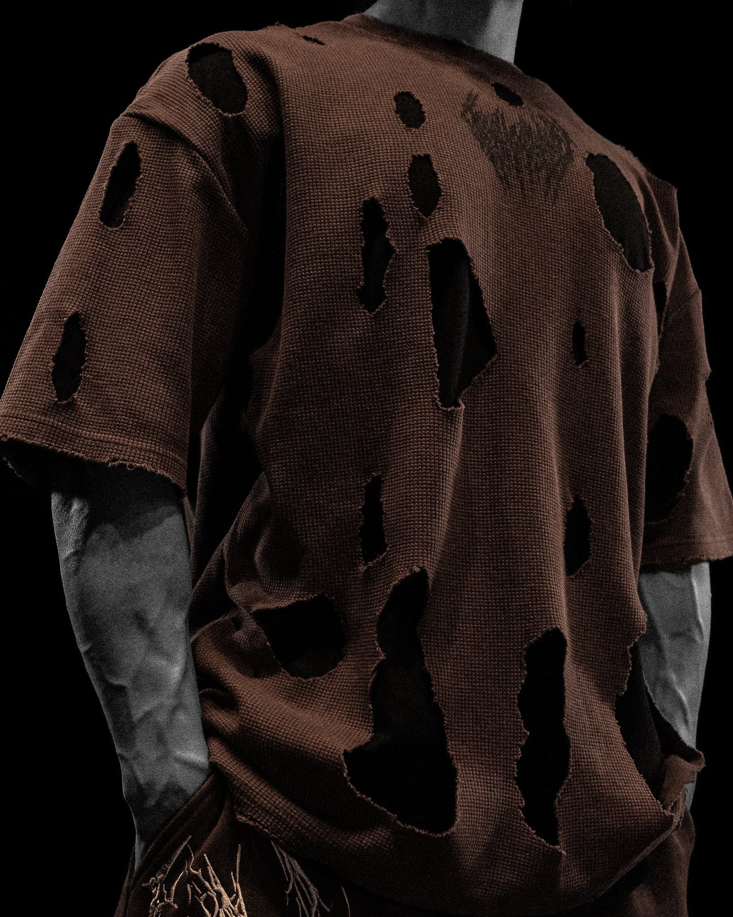 TARNISHED DESTROYED OVERSIZED T-SHIRT (AUG)