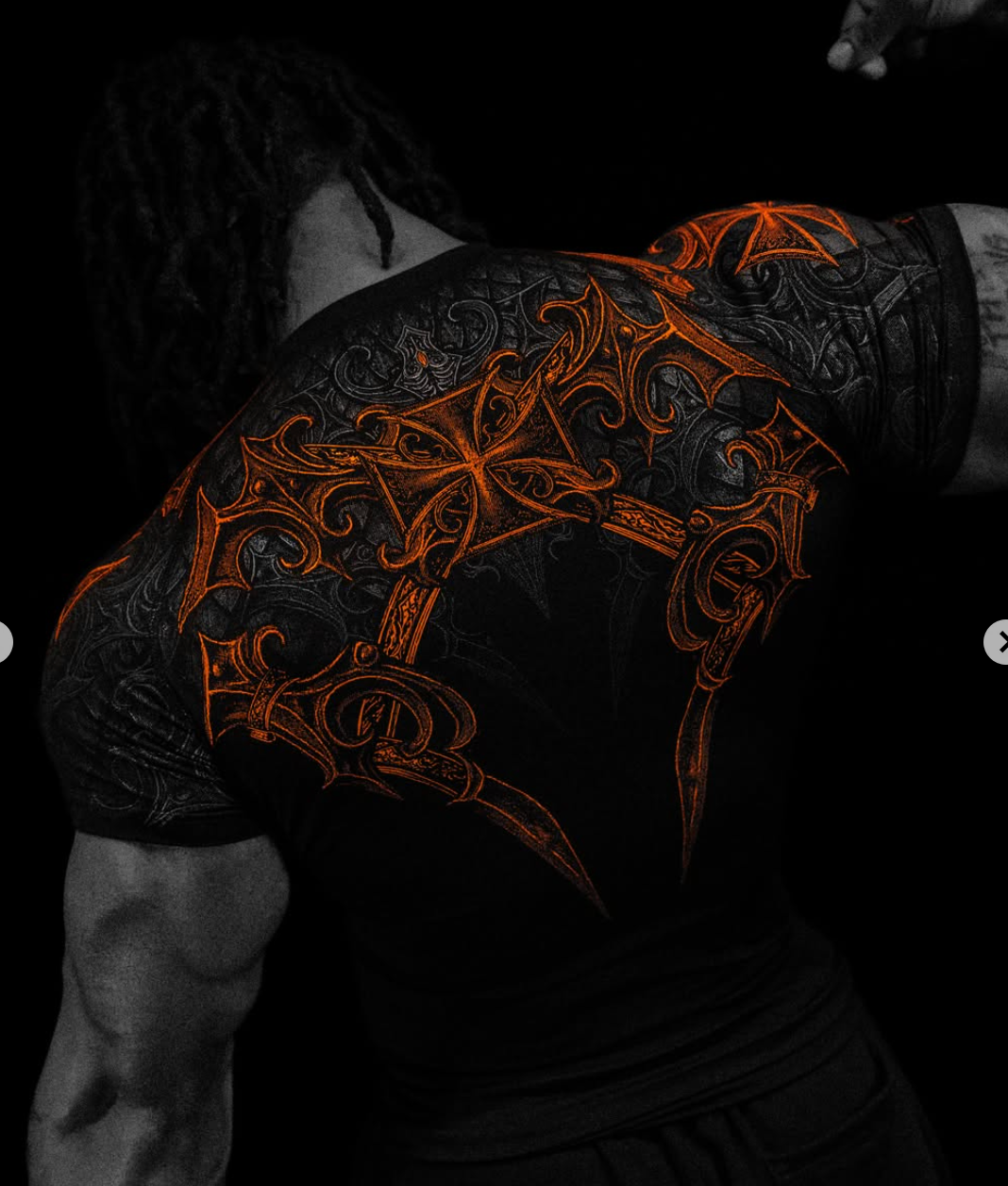 VOID TECH™ ARMORED SHORT SLEEVE COMPRESSION