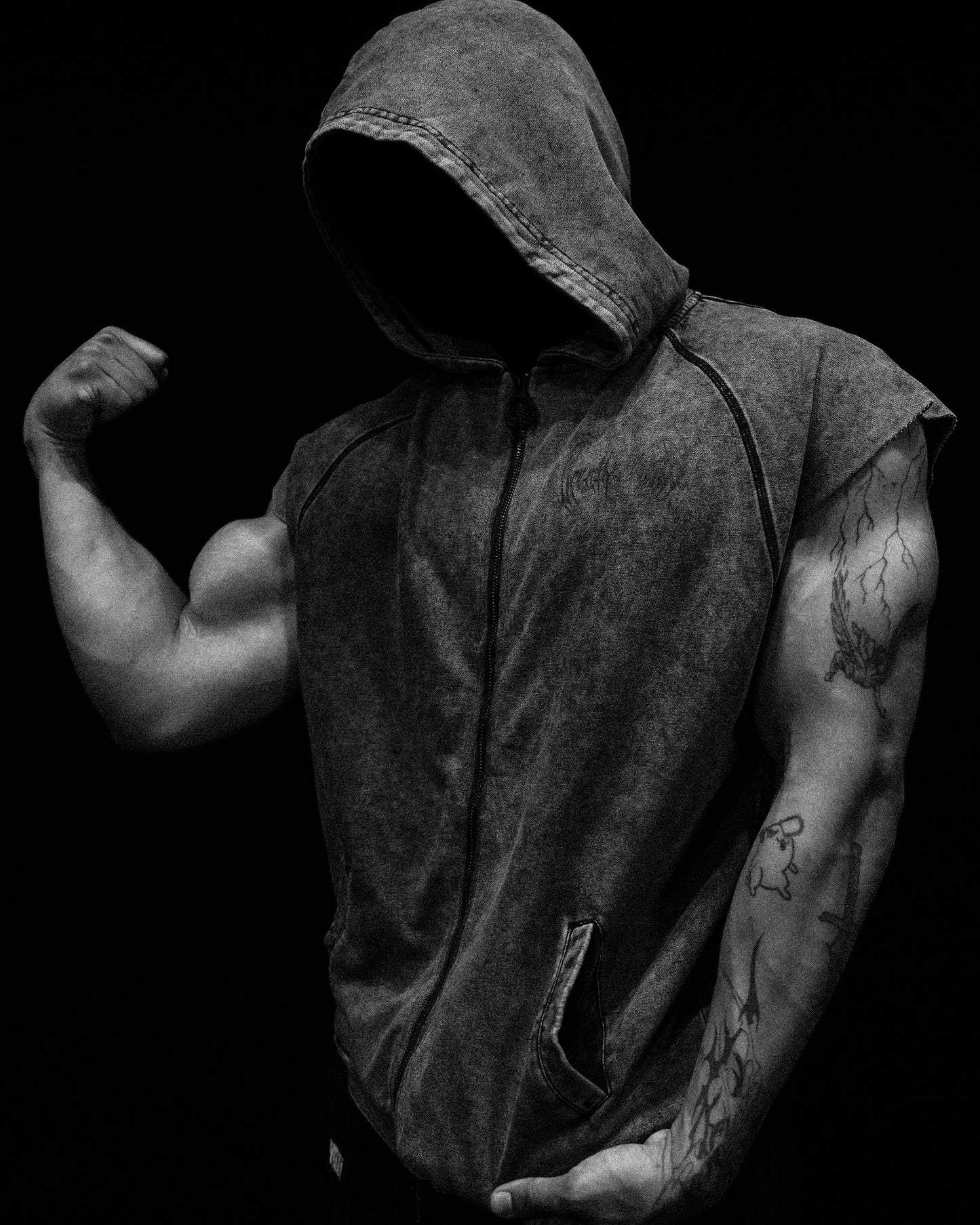 VENOM CUTOFF ZIP-UP HOODIE