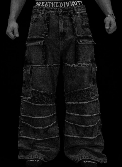 OVERSIZED DISTRESSED DENIM CARGO JEANS